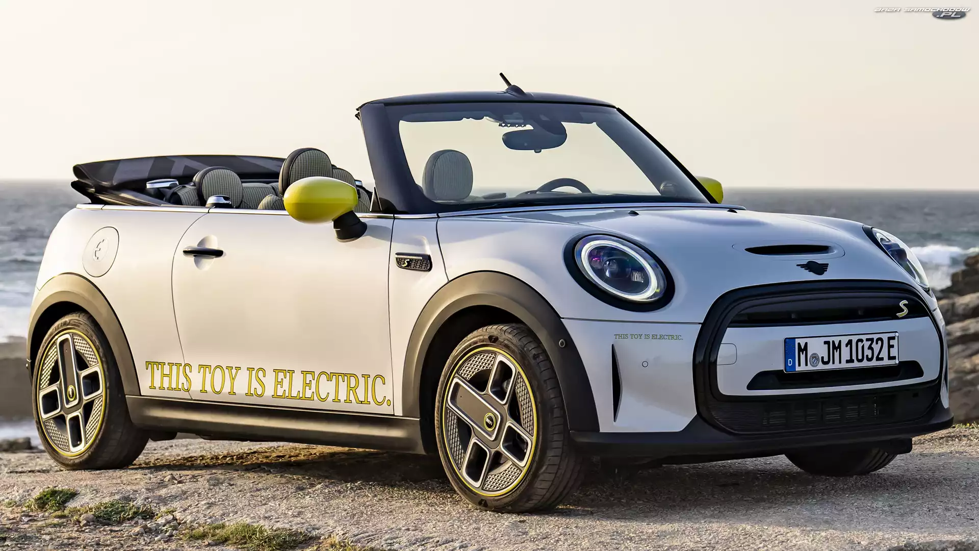 Mini Cooper S E Cabriolet