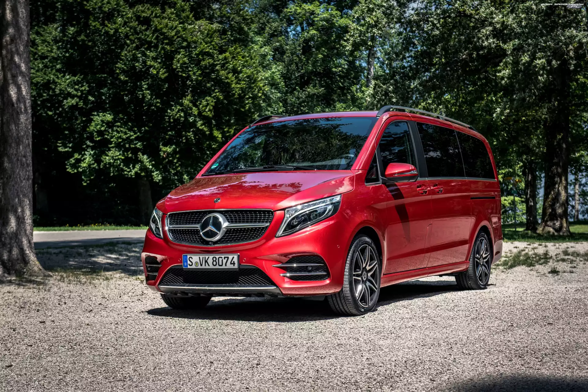 2019, Czerwony, Mercedes-Benz V AMG Line