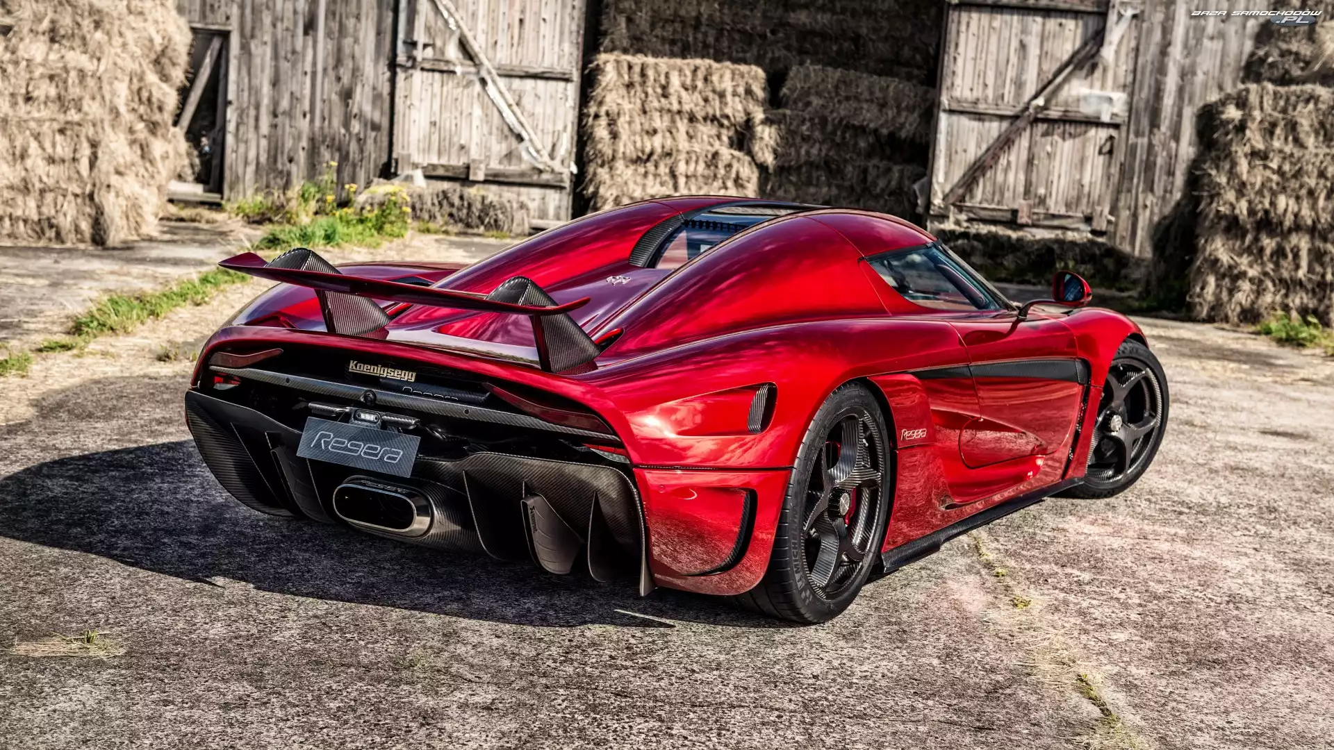 Czerwony, Koenigsegg Regera, 2016