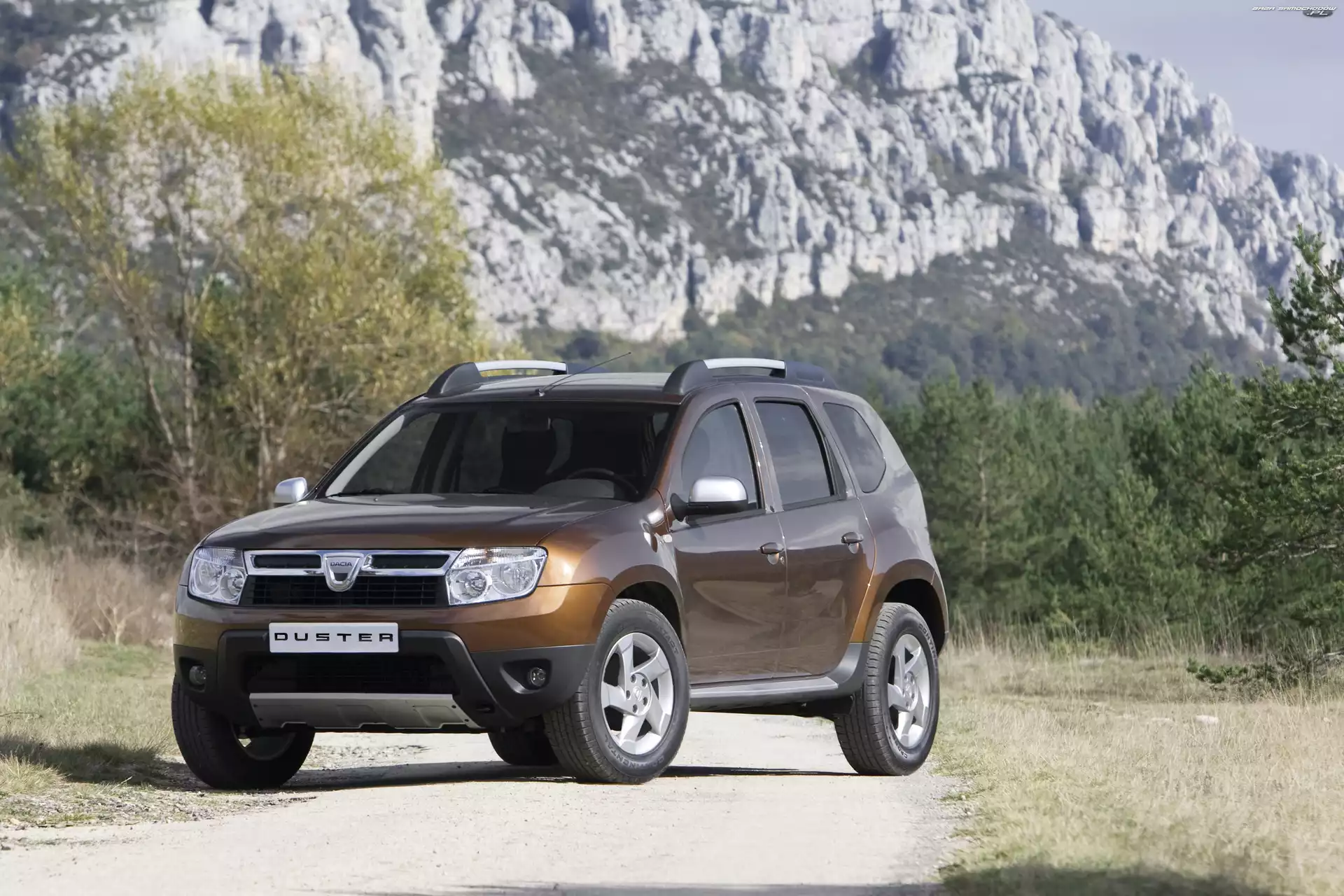 Czołowa, Dacia Duster, Płyta