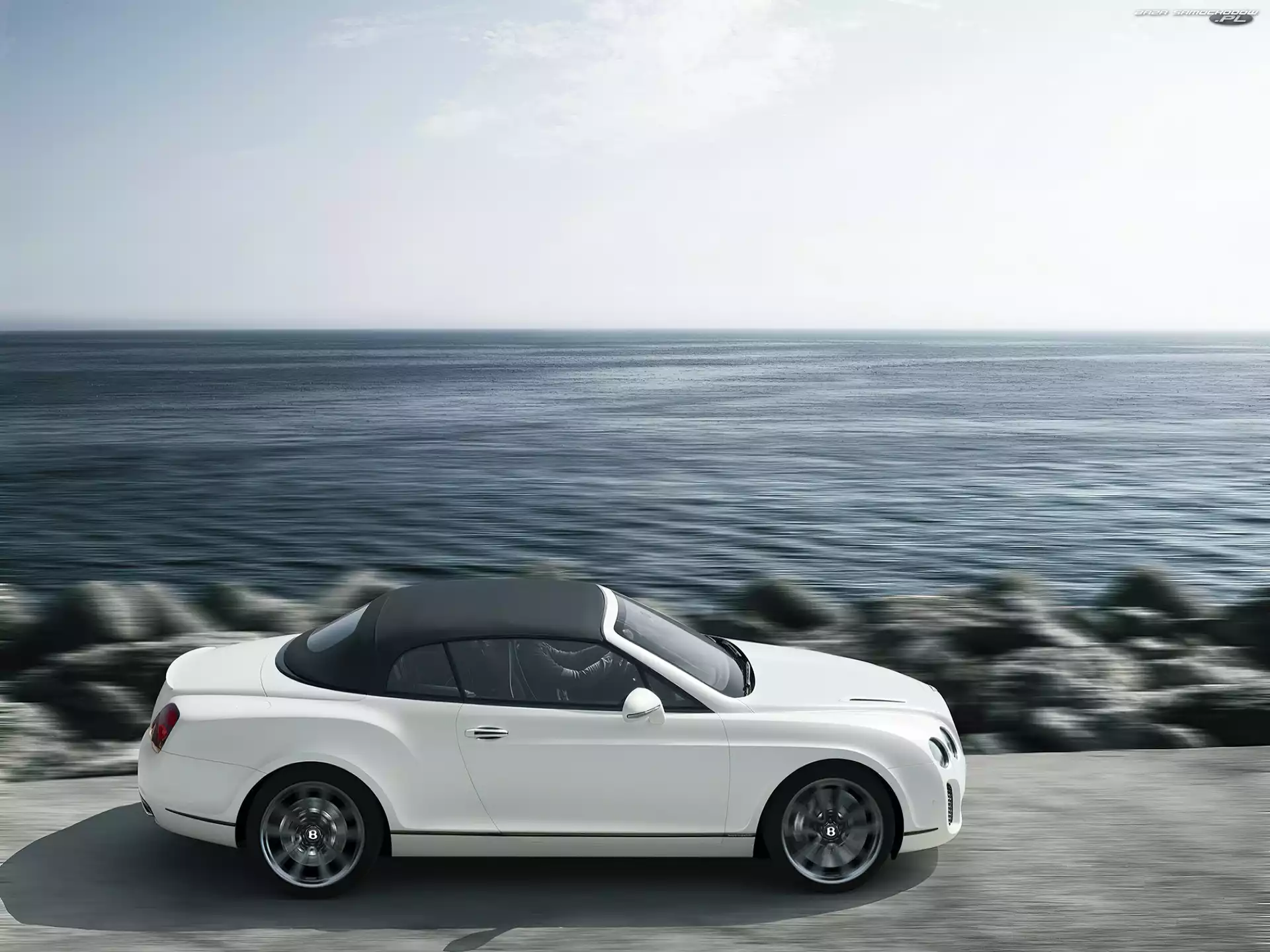 Dach, Bentley Continental Supersports, Otwierany