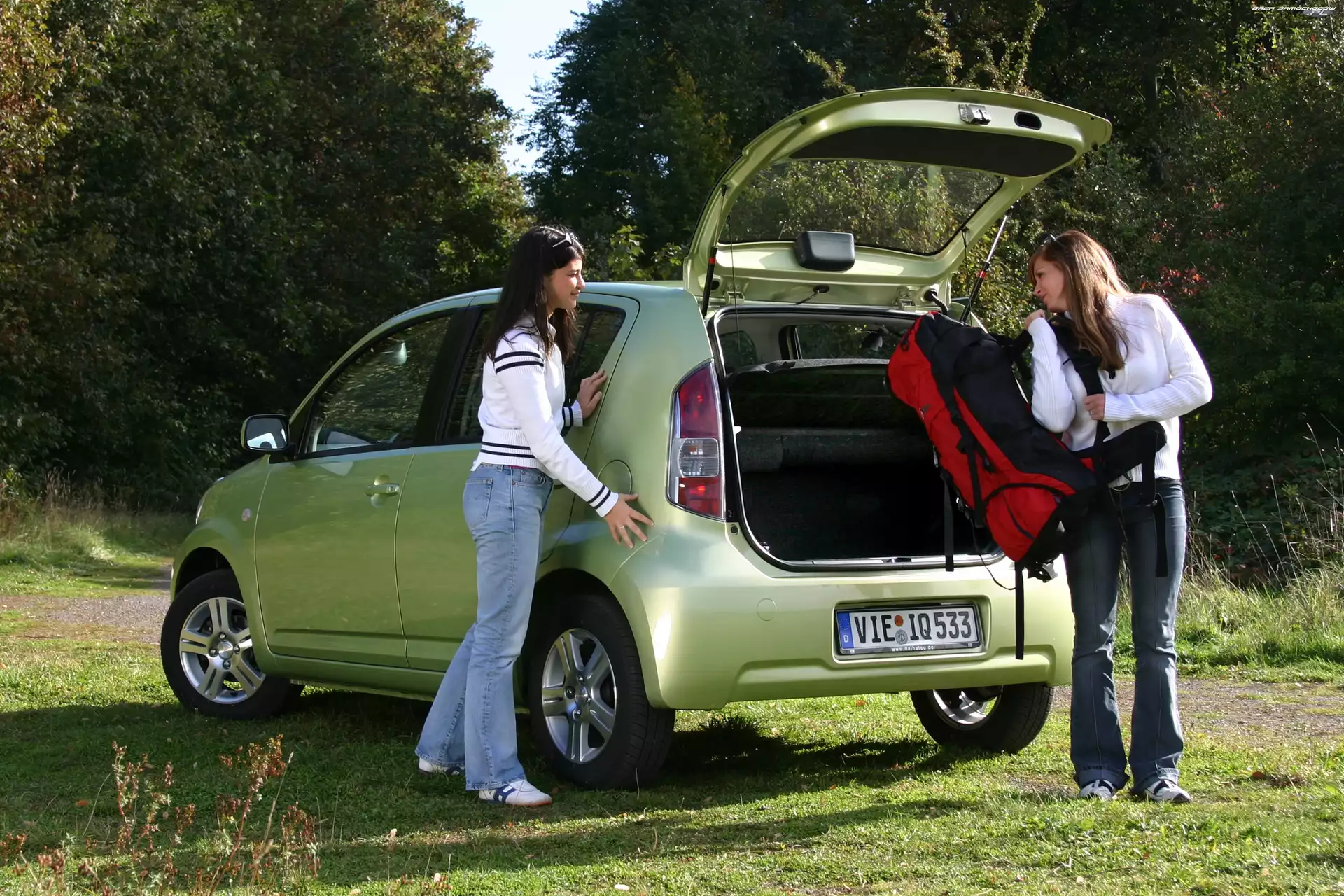 Daihatsu Sirion, Bagażnik, Reklama, Pojemny