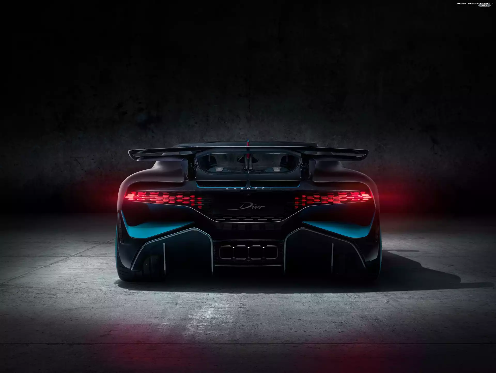 Światła, Bugatti Divo, Tył