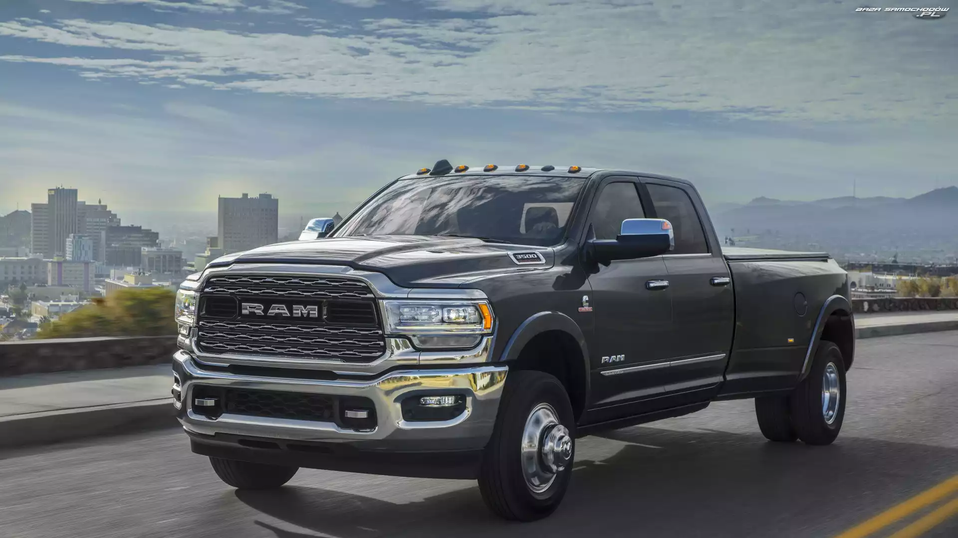 Dodge RAM 3500, Droga