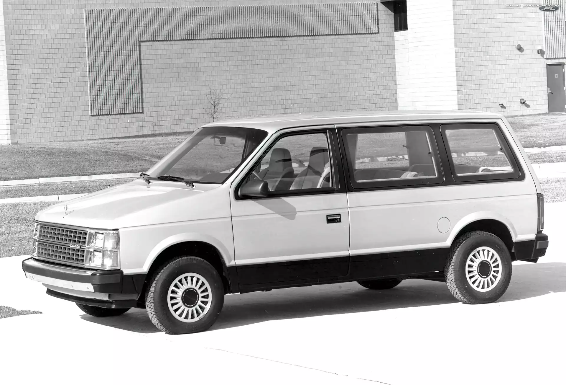 Dodge Caravan, Stary