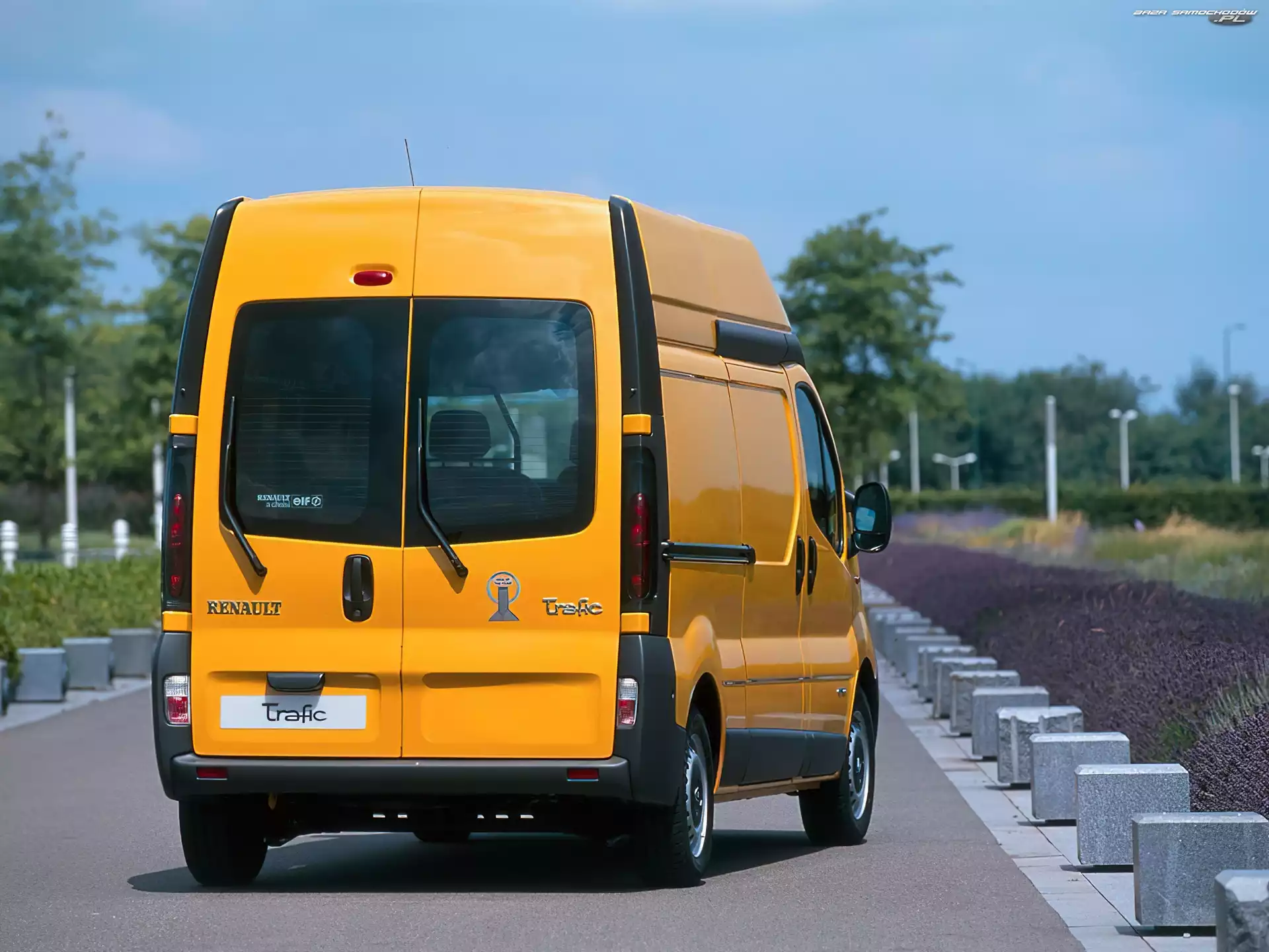 Dostawczy, Renault Trafic, Żółty