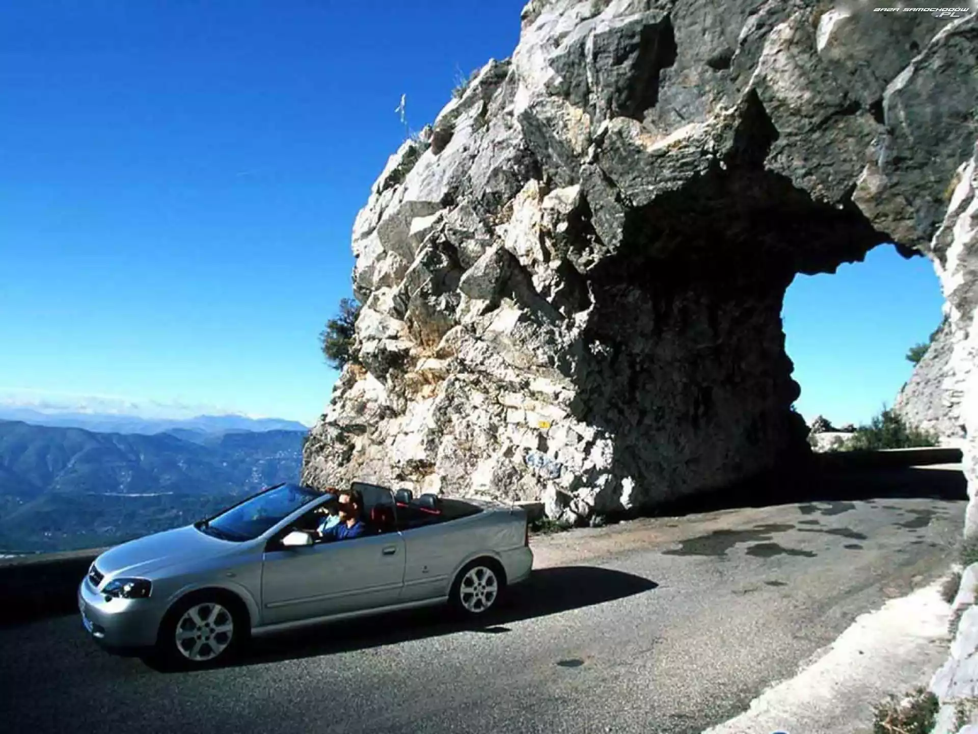 Droga, Opel Astra Bertone, Skały