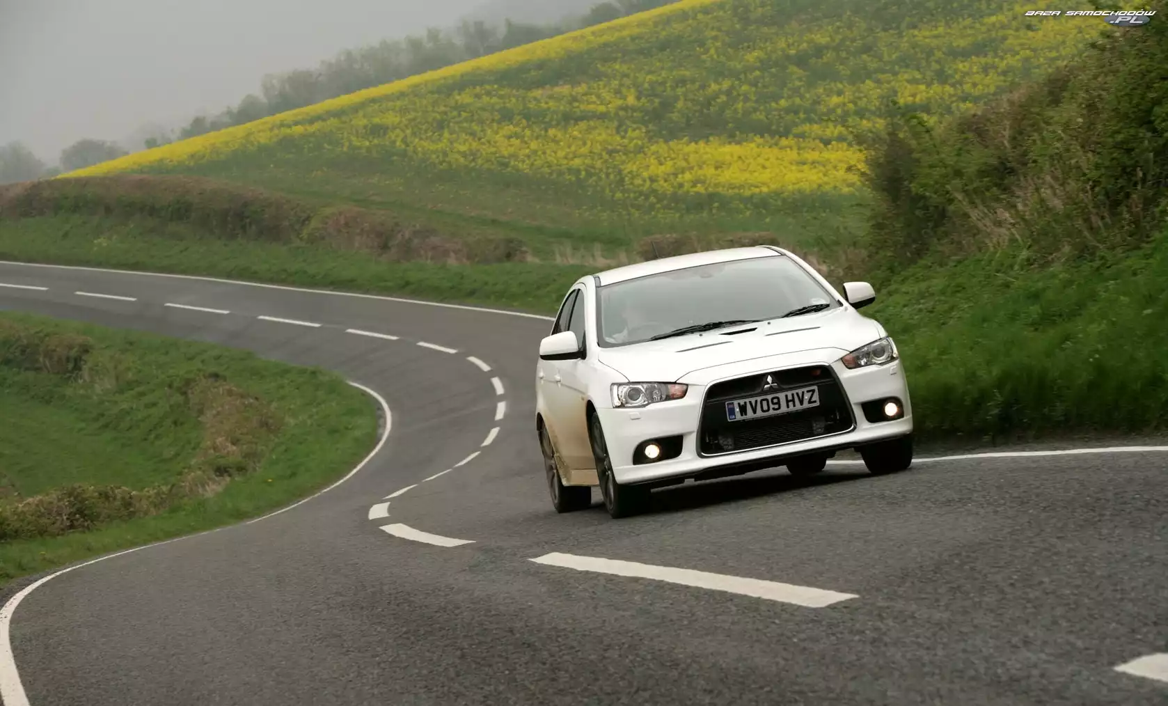 Droga, Mitsubishi Lancer, Kręta
