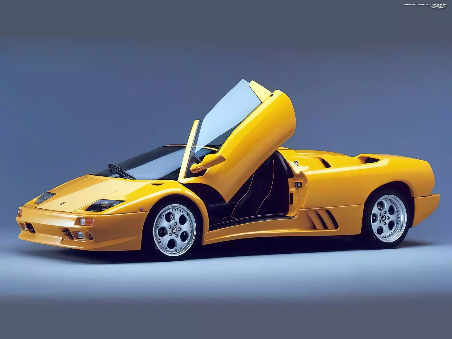 Drzwi, Lamborghini Diablo, Unoszone