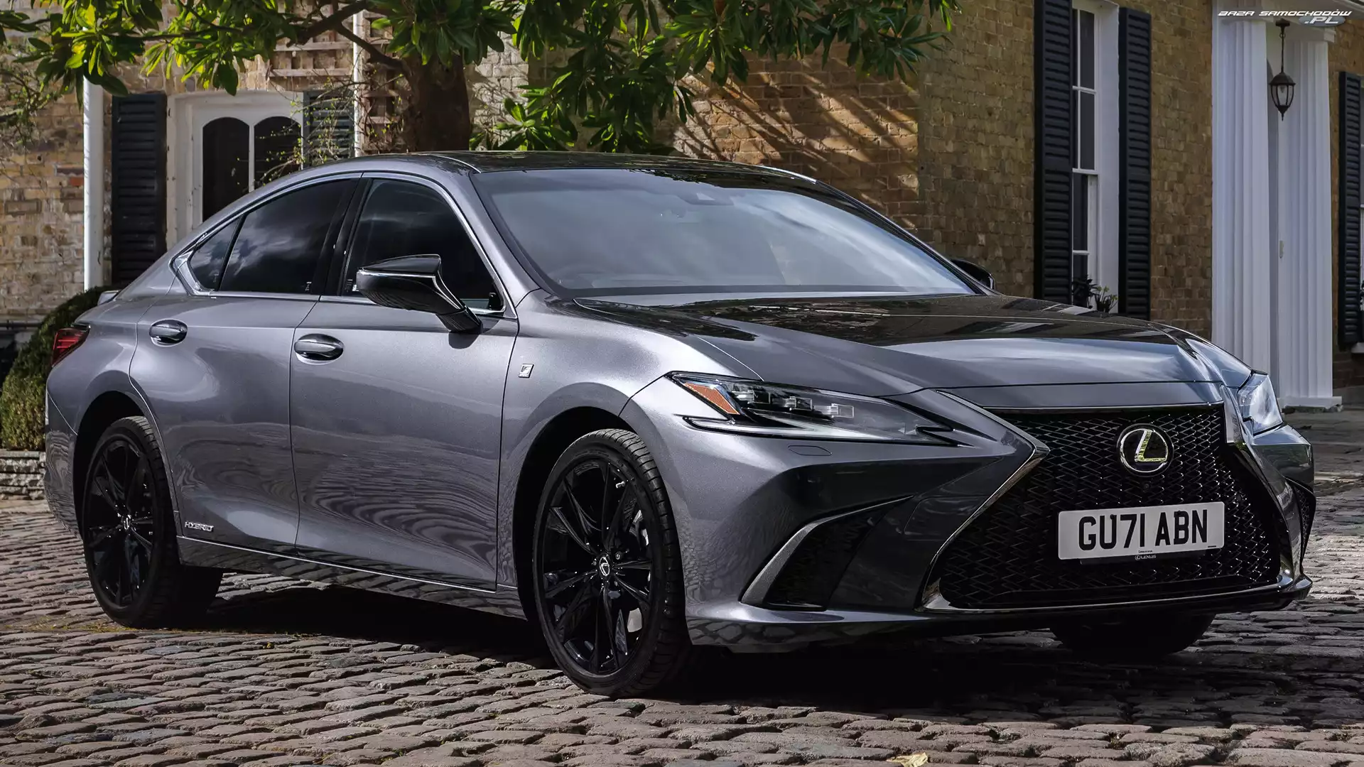 Lexus ES Hybrid F Sport, Grafitowy