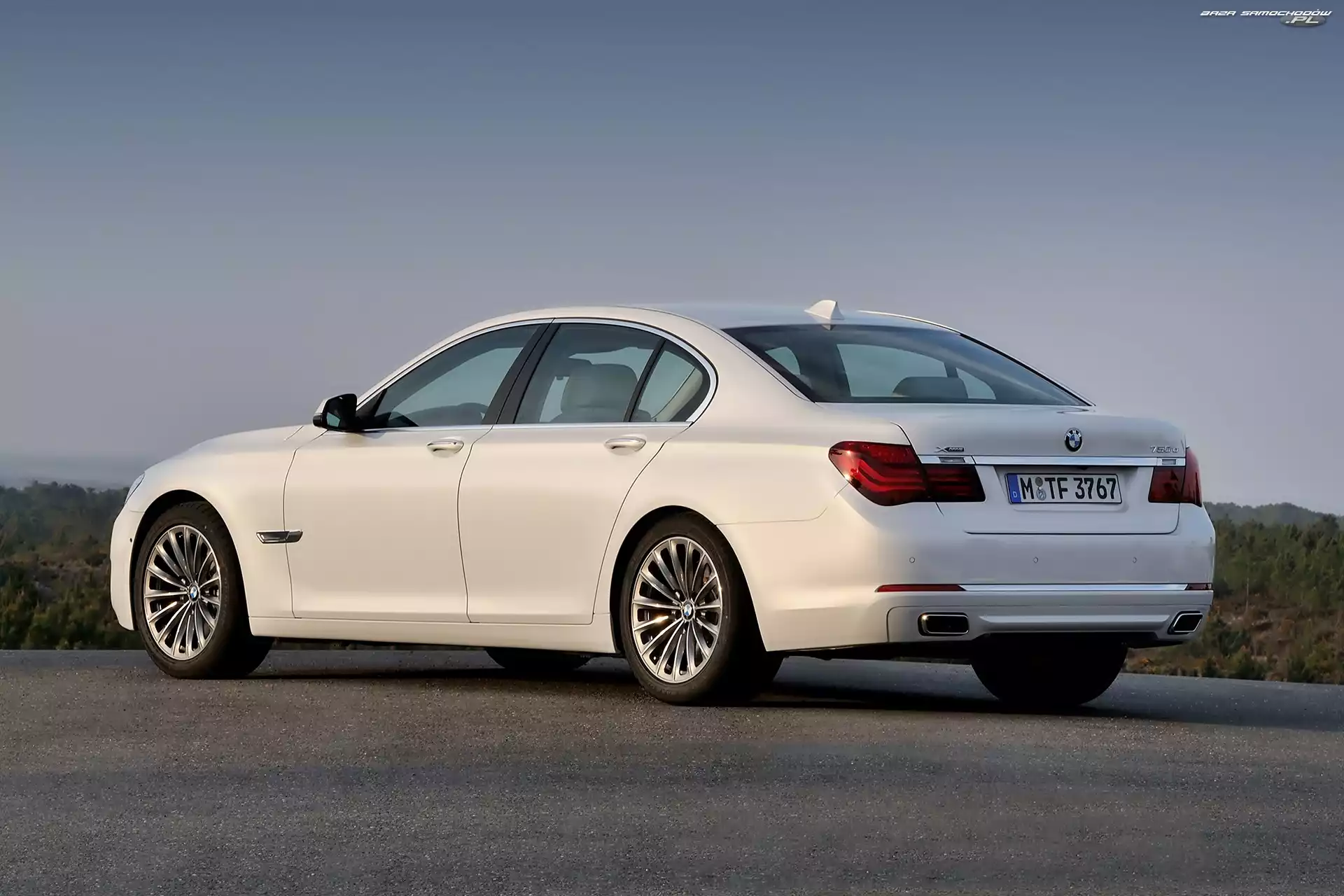 F01, Białe, BMW 750