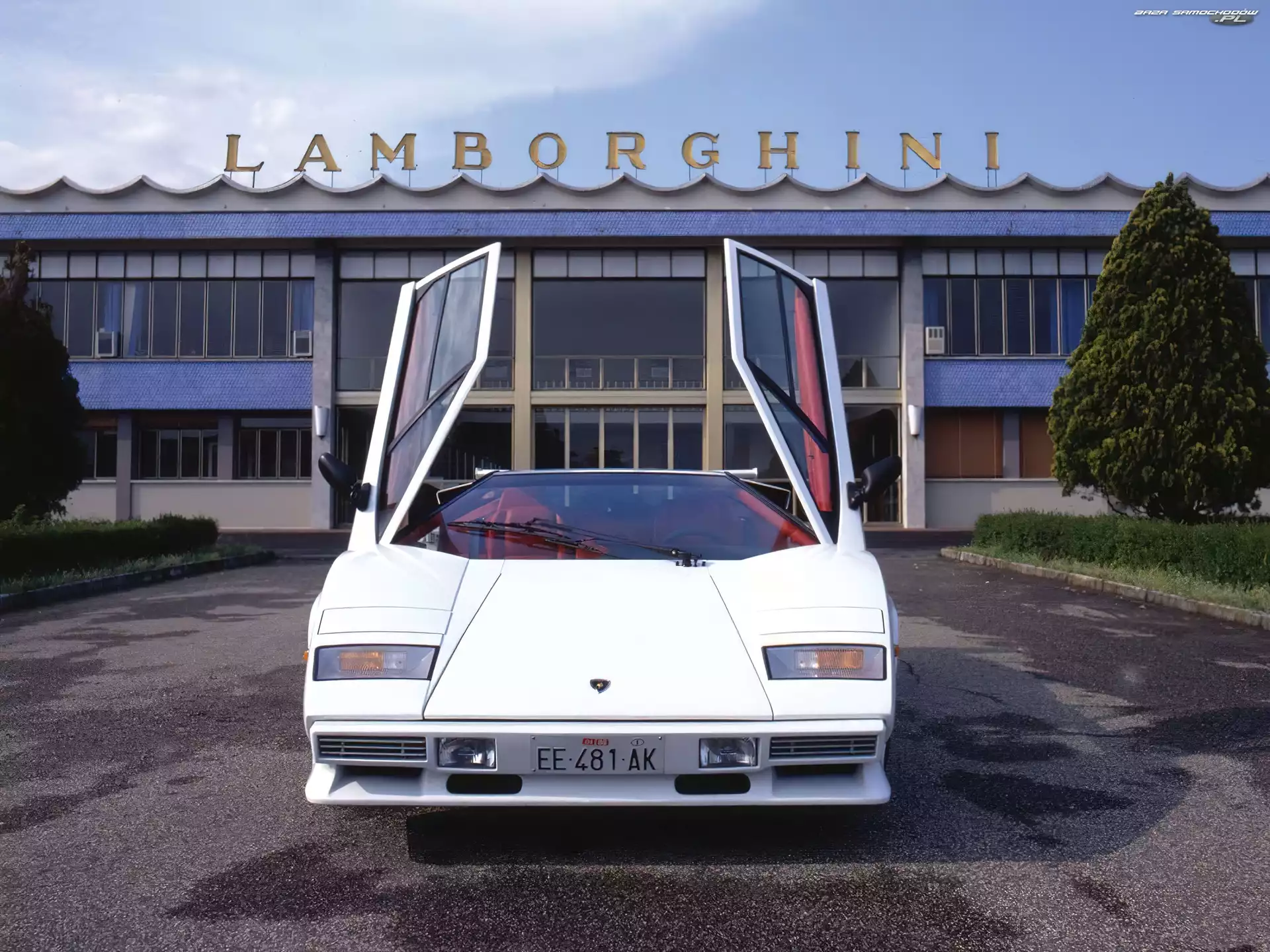 Countach, Fabryka, Lamborghini