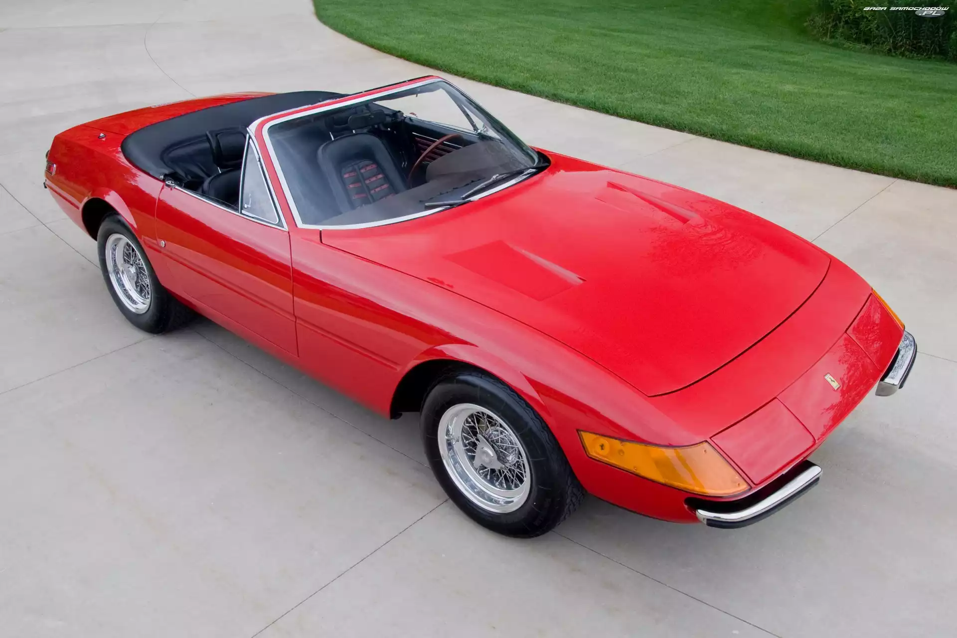 Ferrari Daytona, Dach, Czerwone, Złożony