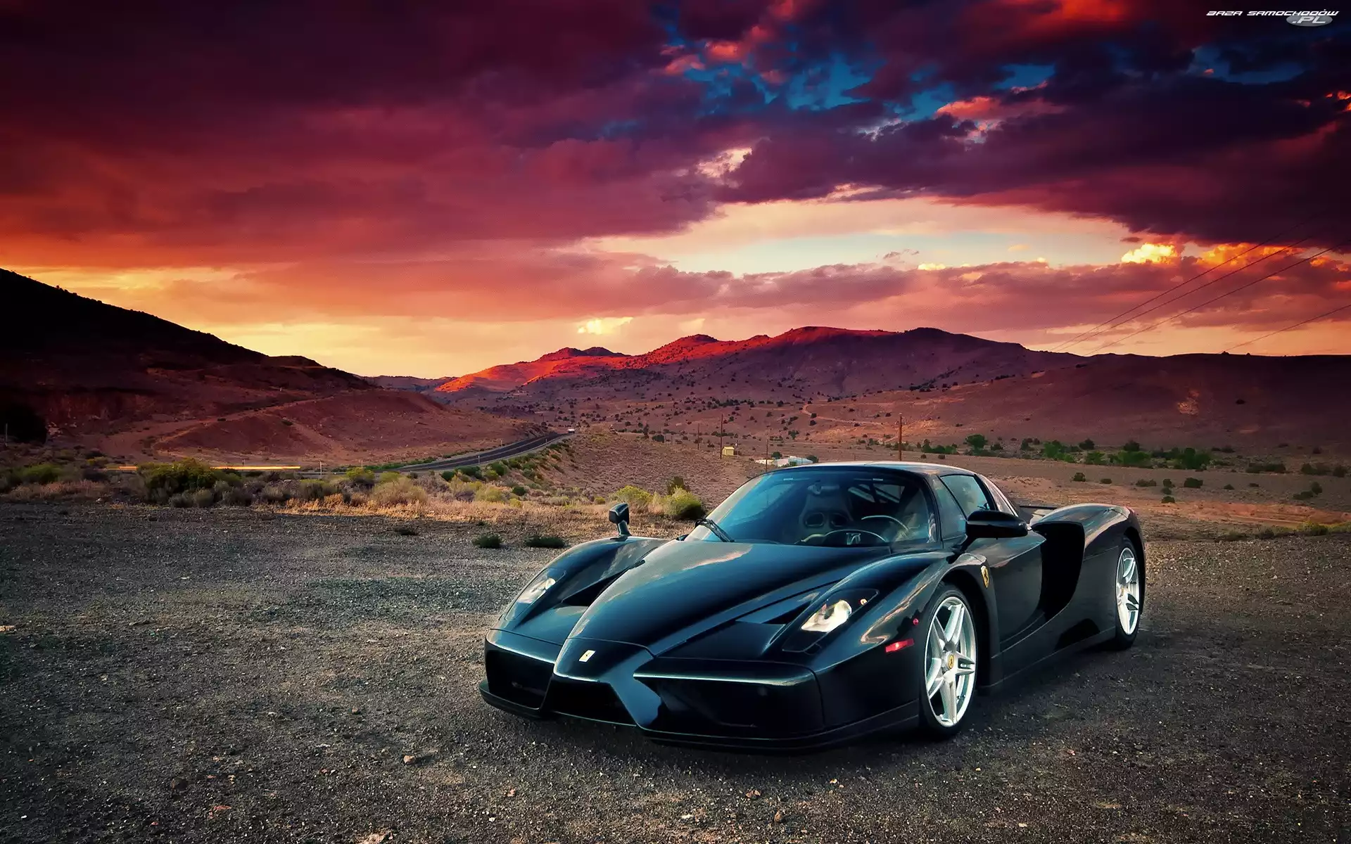 Pustynia, Ferrari, Enzo