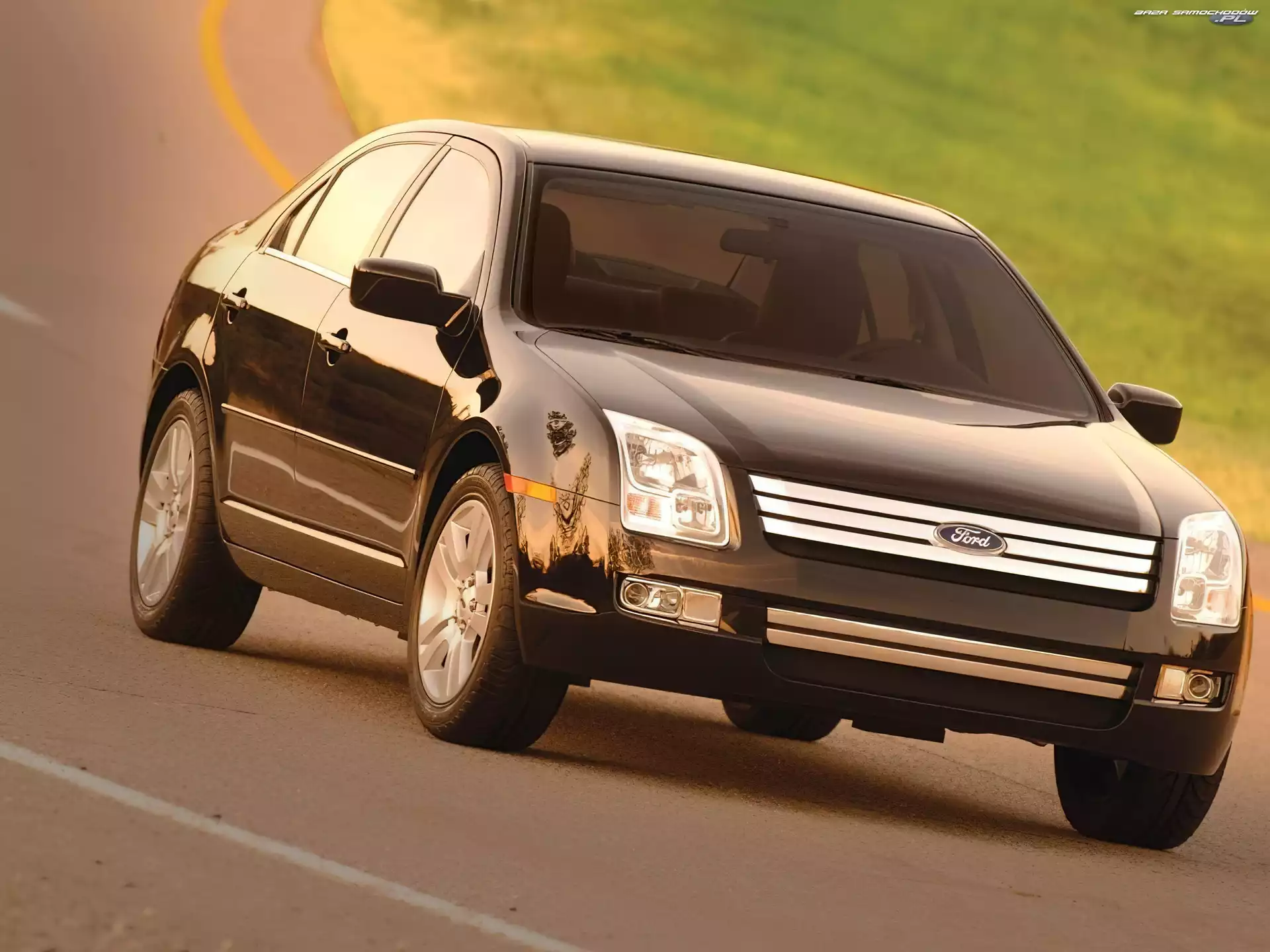 Ford Fusion, Czarny
