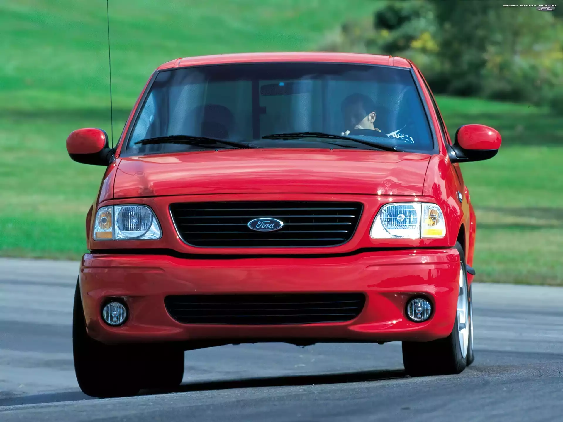 Ford F, Czerwony