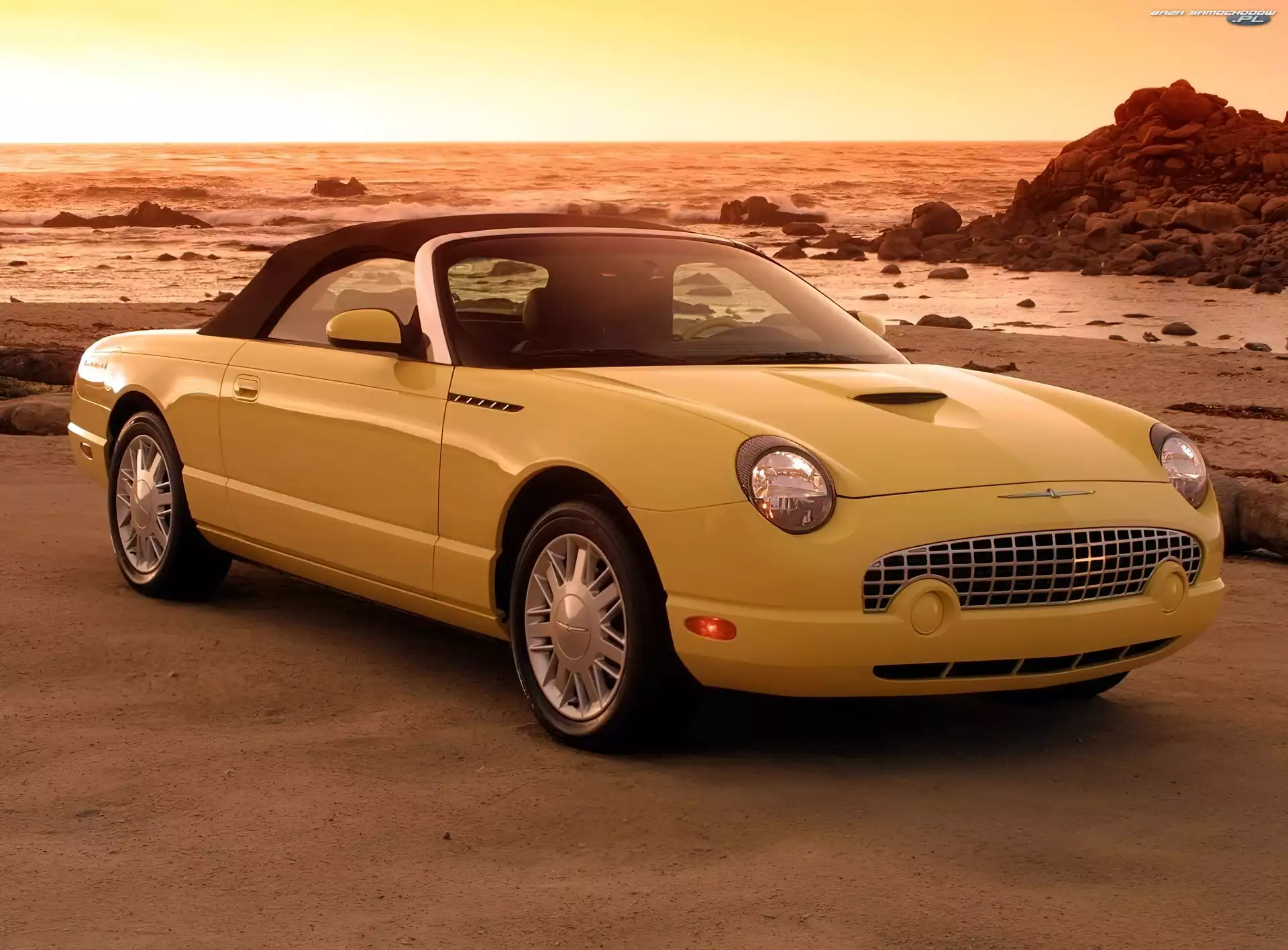 Żółty, Ford Thunderbird