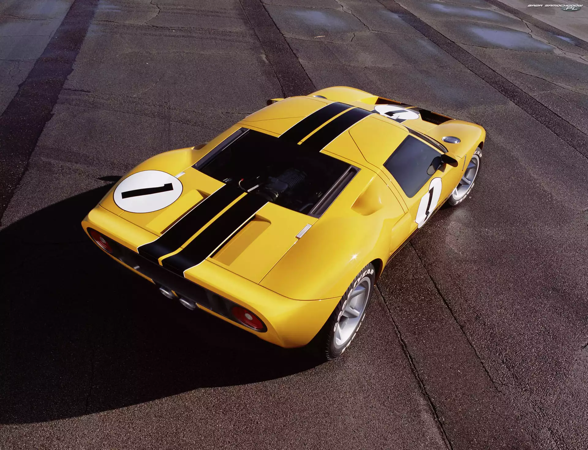 Fordy GT, Numer 1