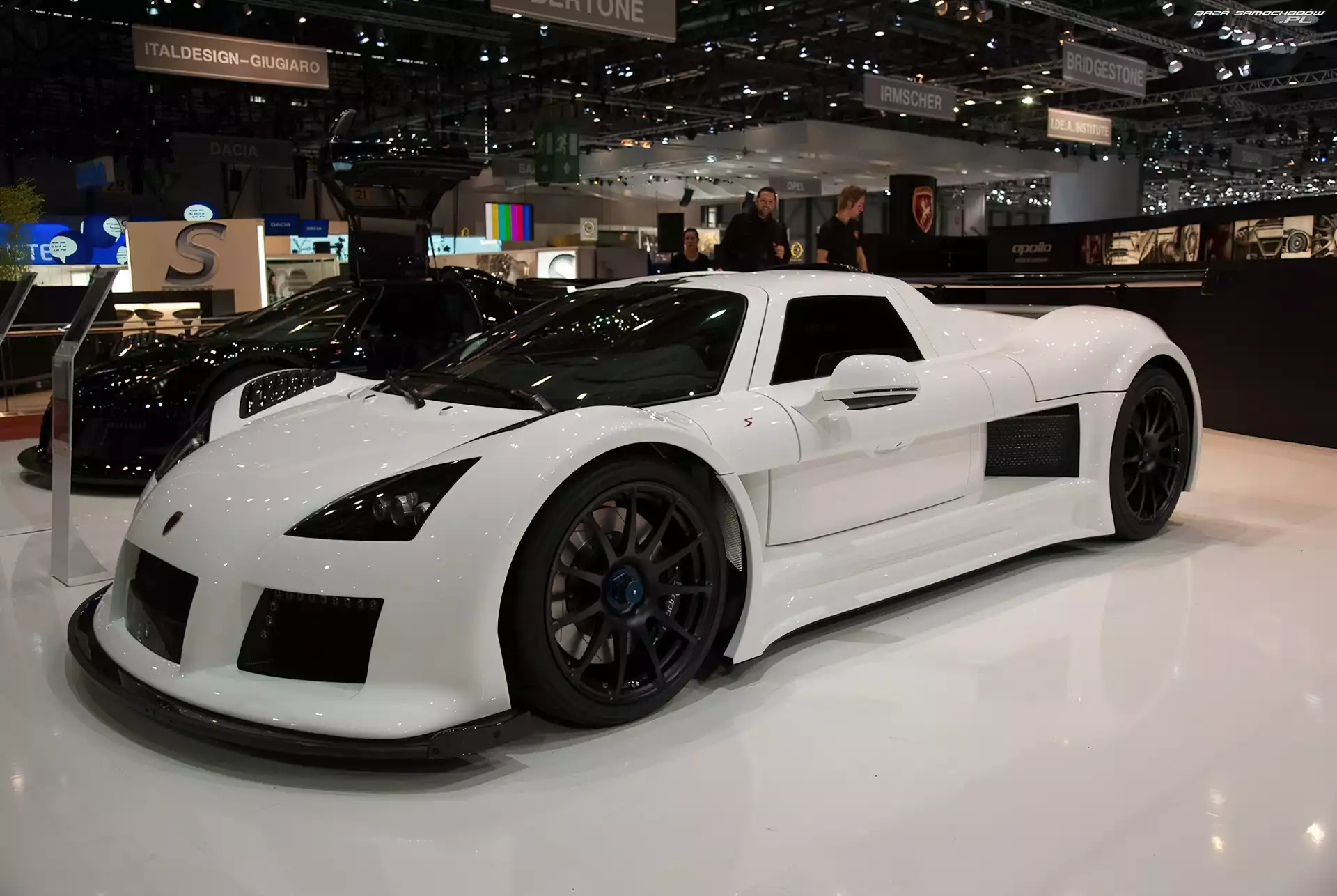 Frankfurt, Gumpert Apollo, Debiut