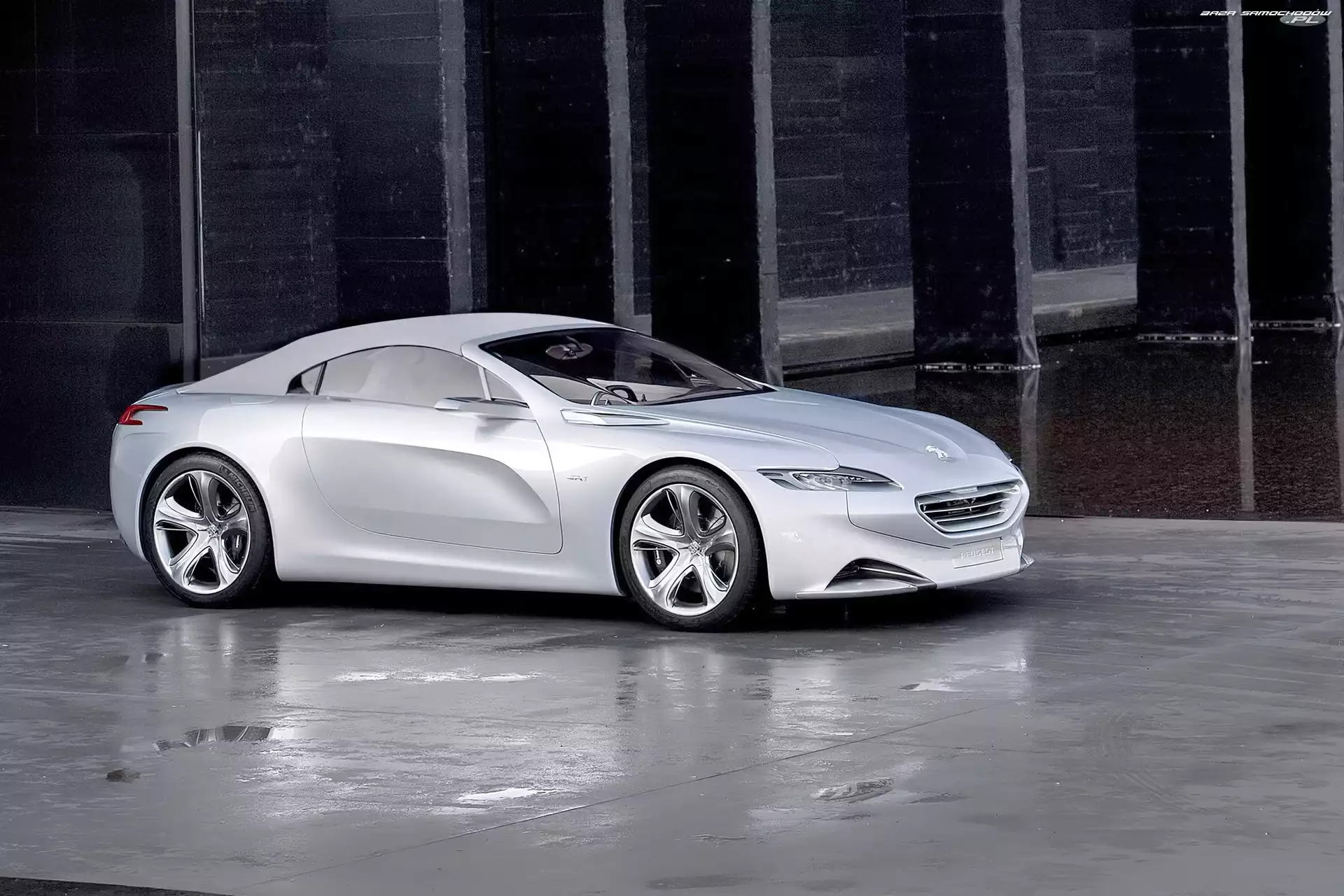 Peugeot SR1, Futurystyczna, Nadwozia, Linia