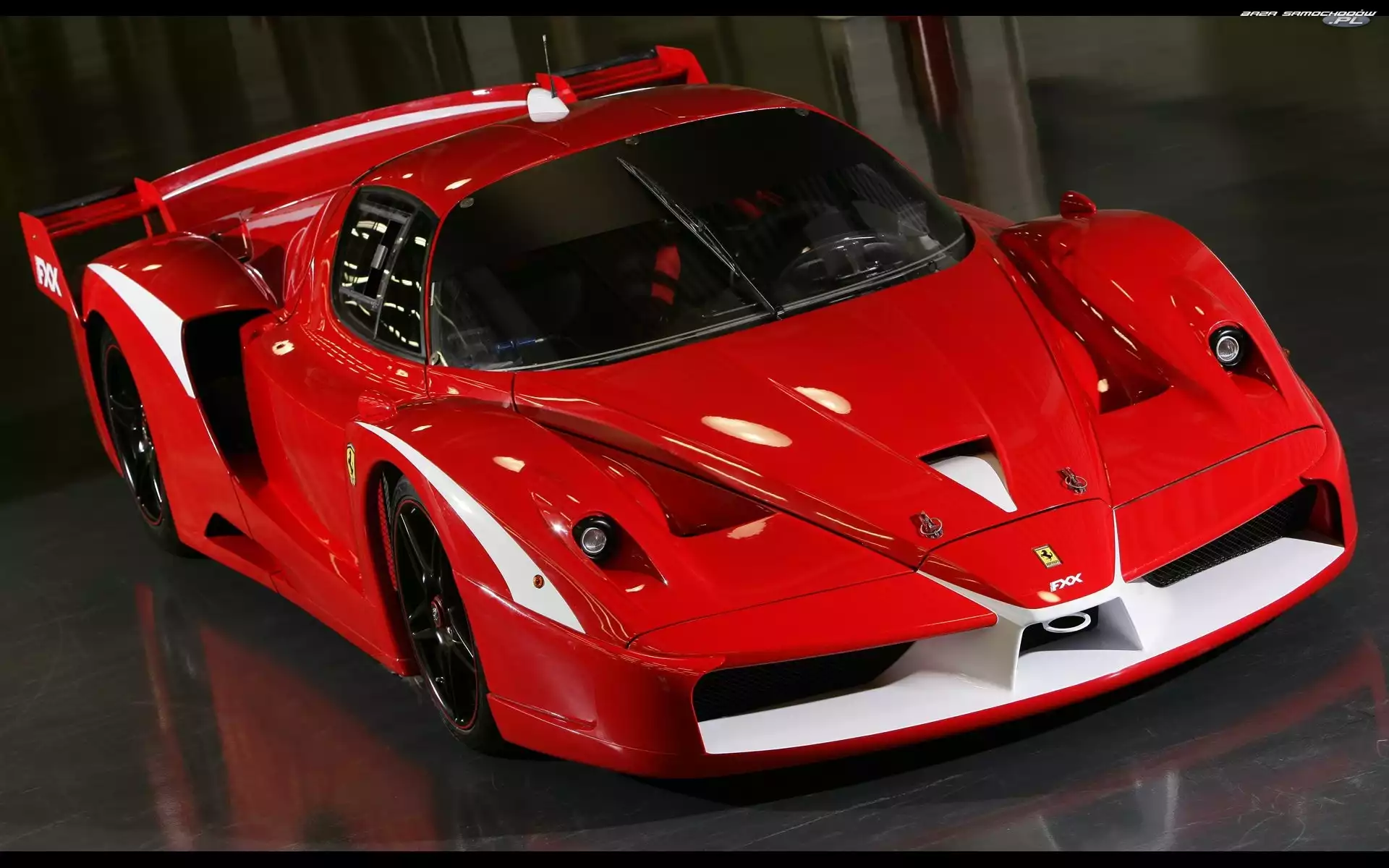 Ferrari FXX, Spojler