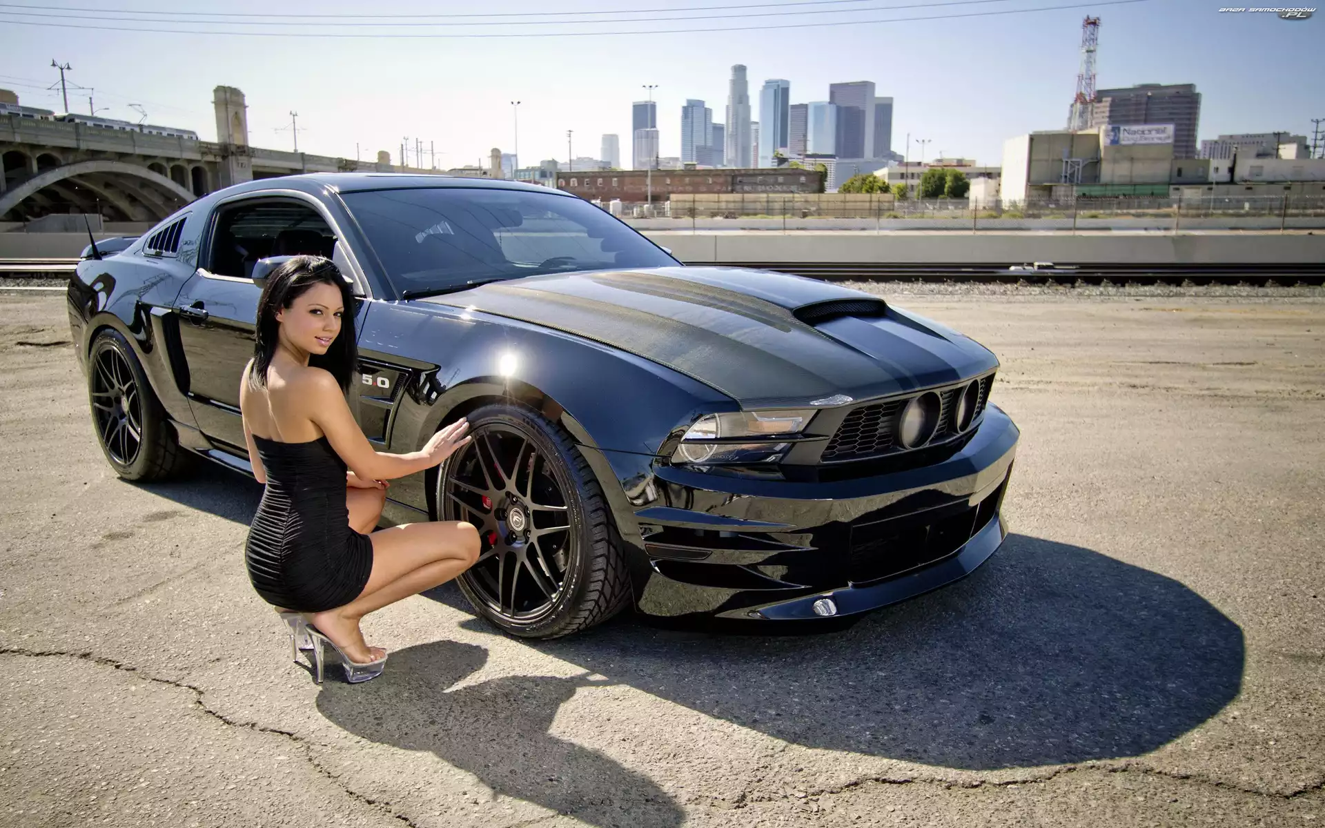 Girl car, Ford Mustang, Kobieta
