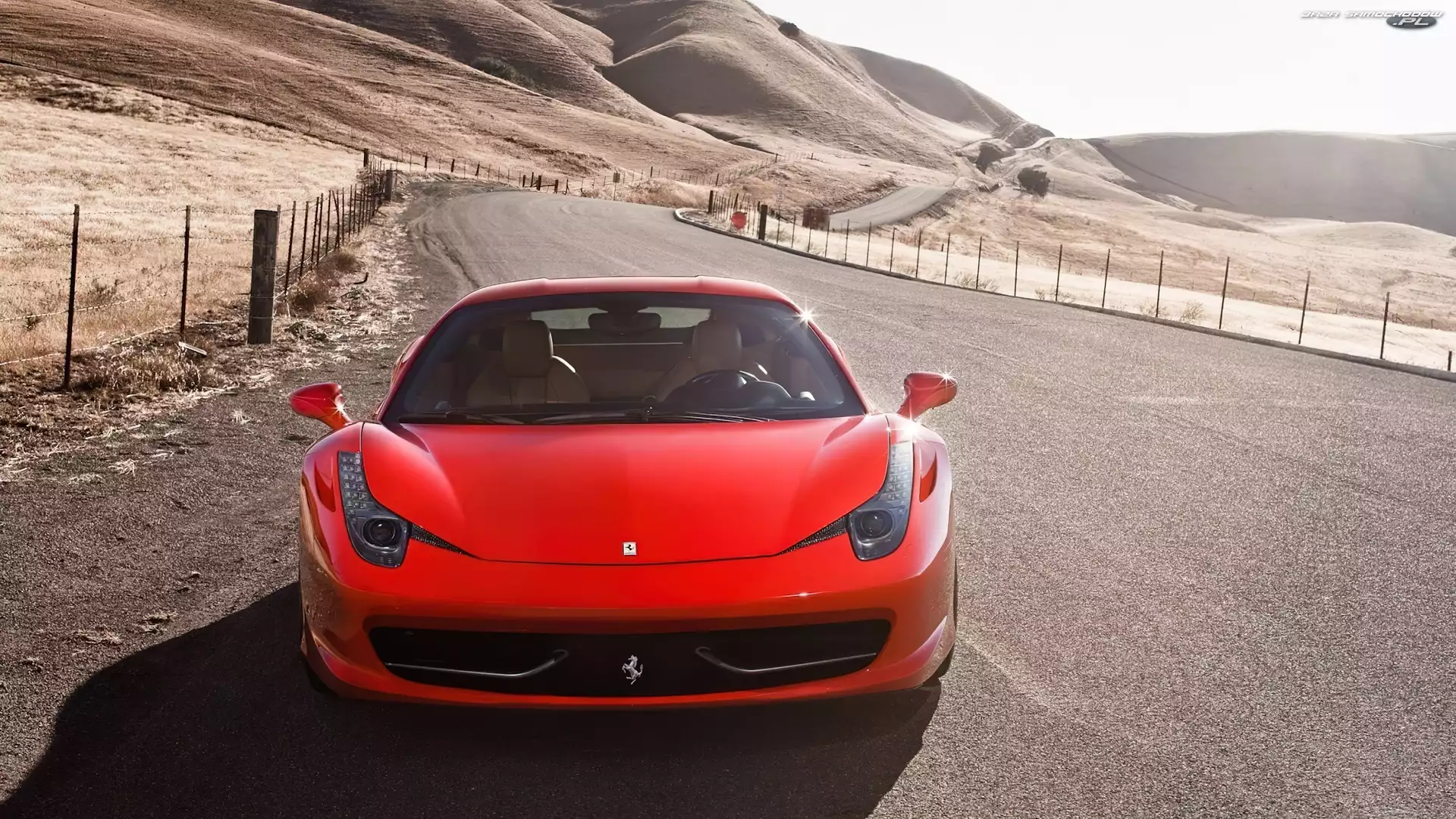 Góry, Ferrari 458 Italia, Droga