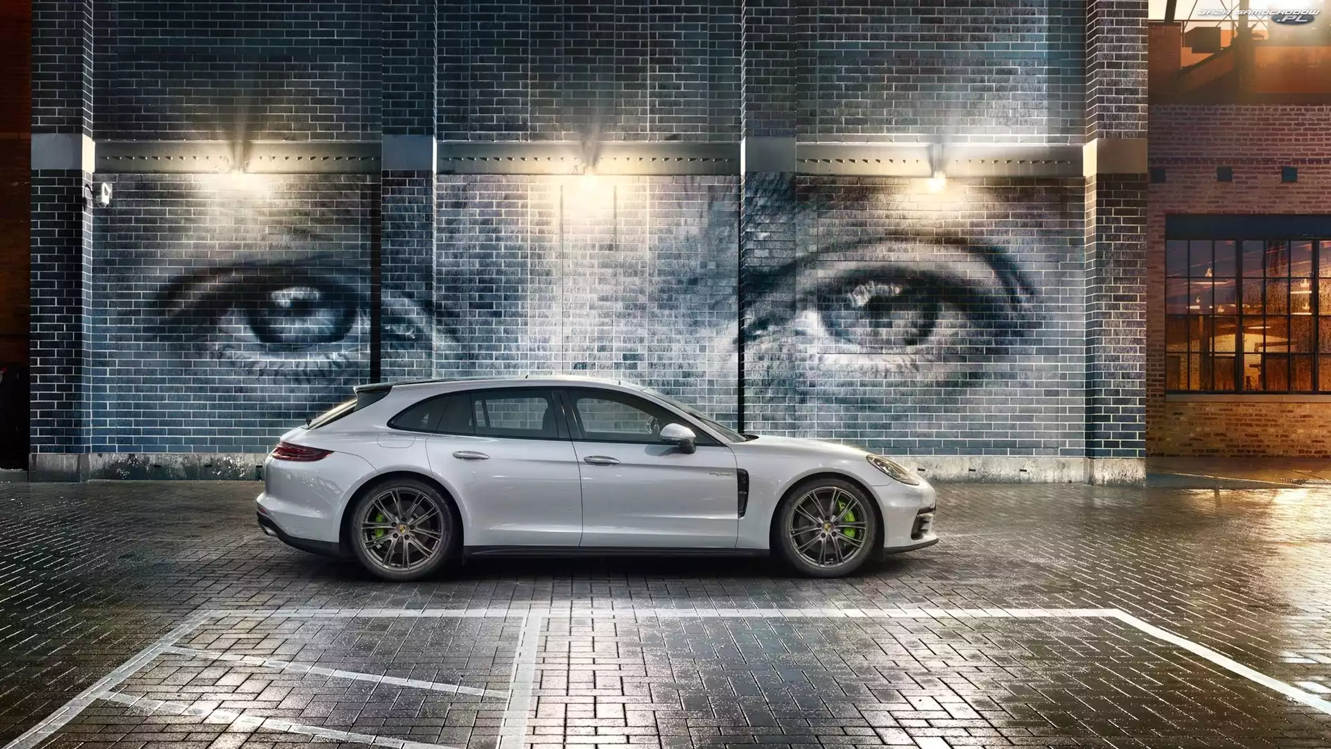 2017, Street art, Porsche Panamera 4 Sport Turismo, Ściana