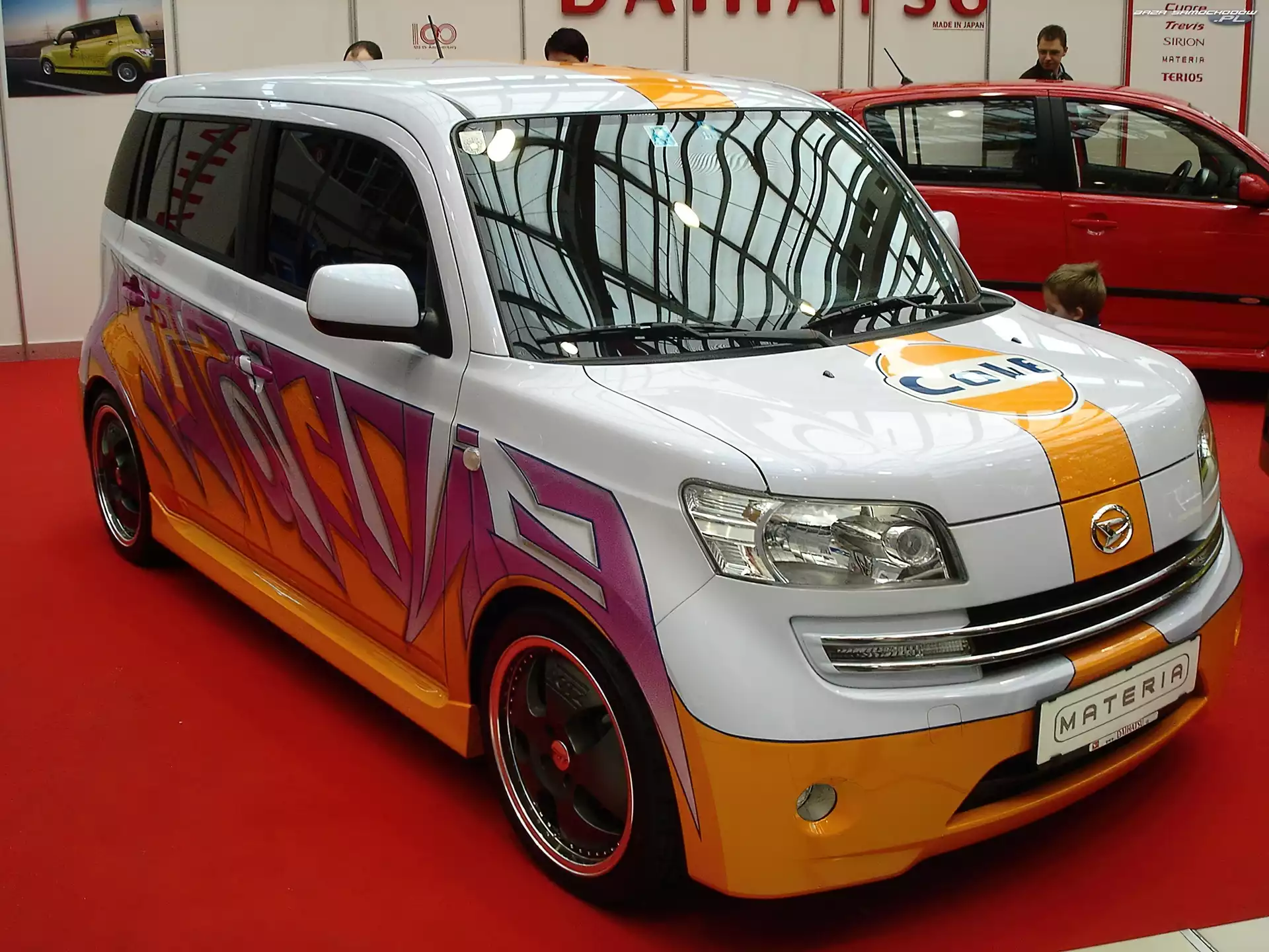 Grafity, Kolorowy, Daihatsu Materia