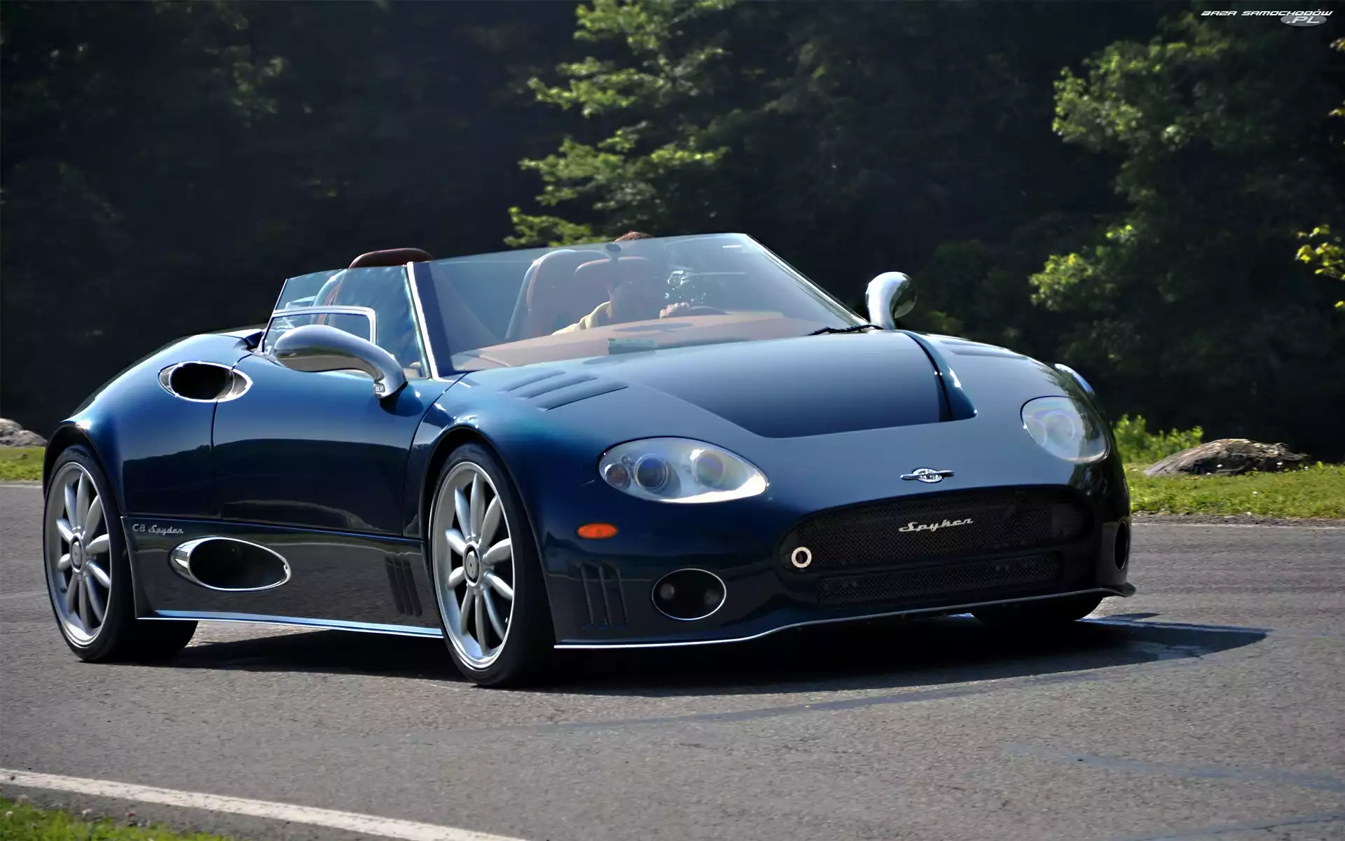 granatowy, Spyker
