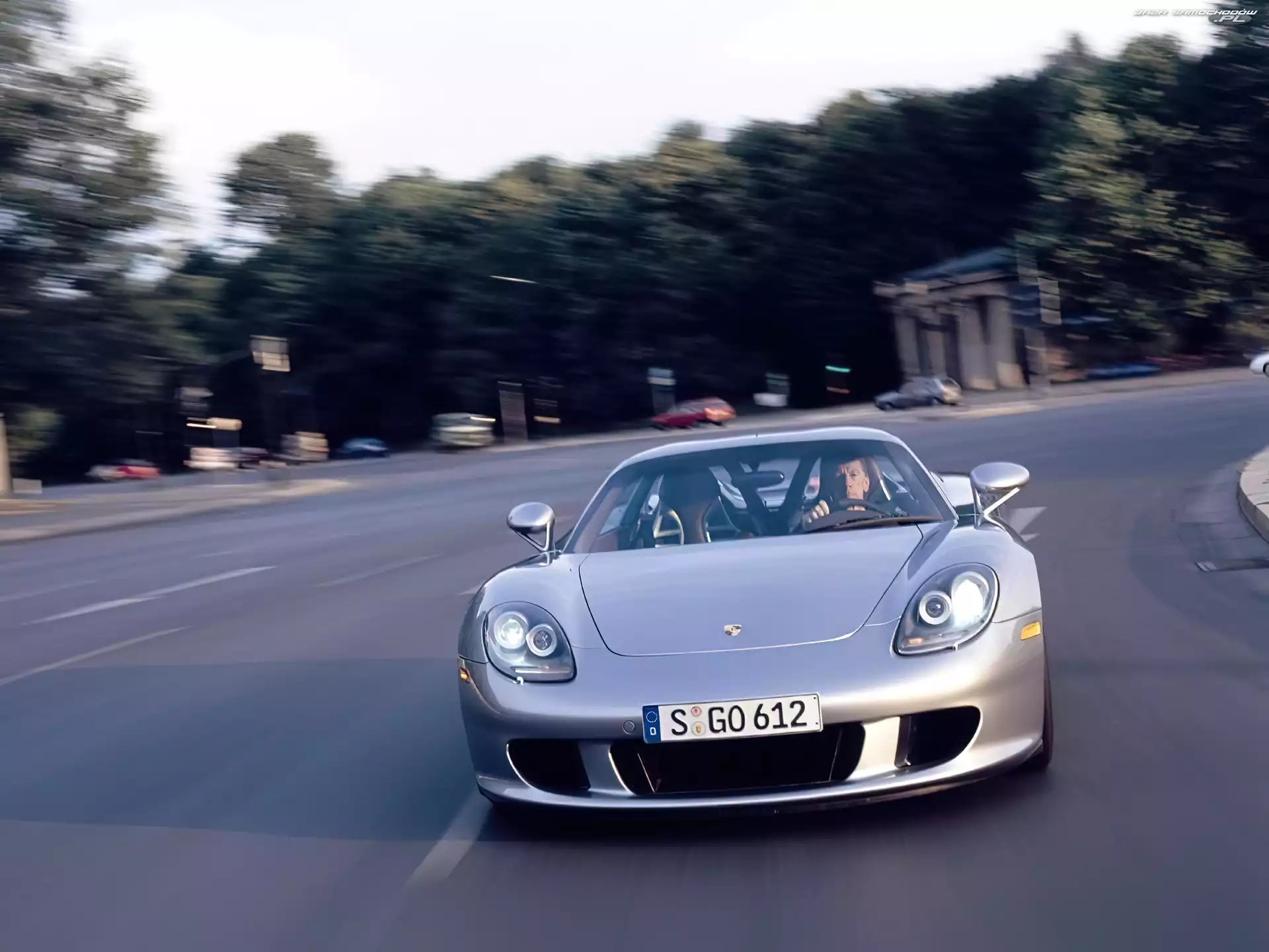 Srebrna, Carrera GT