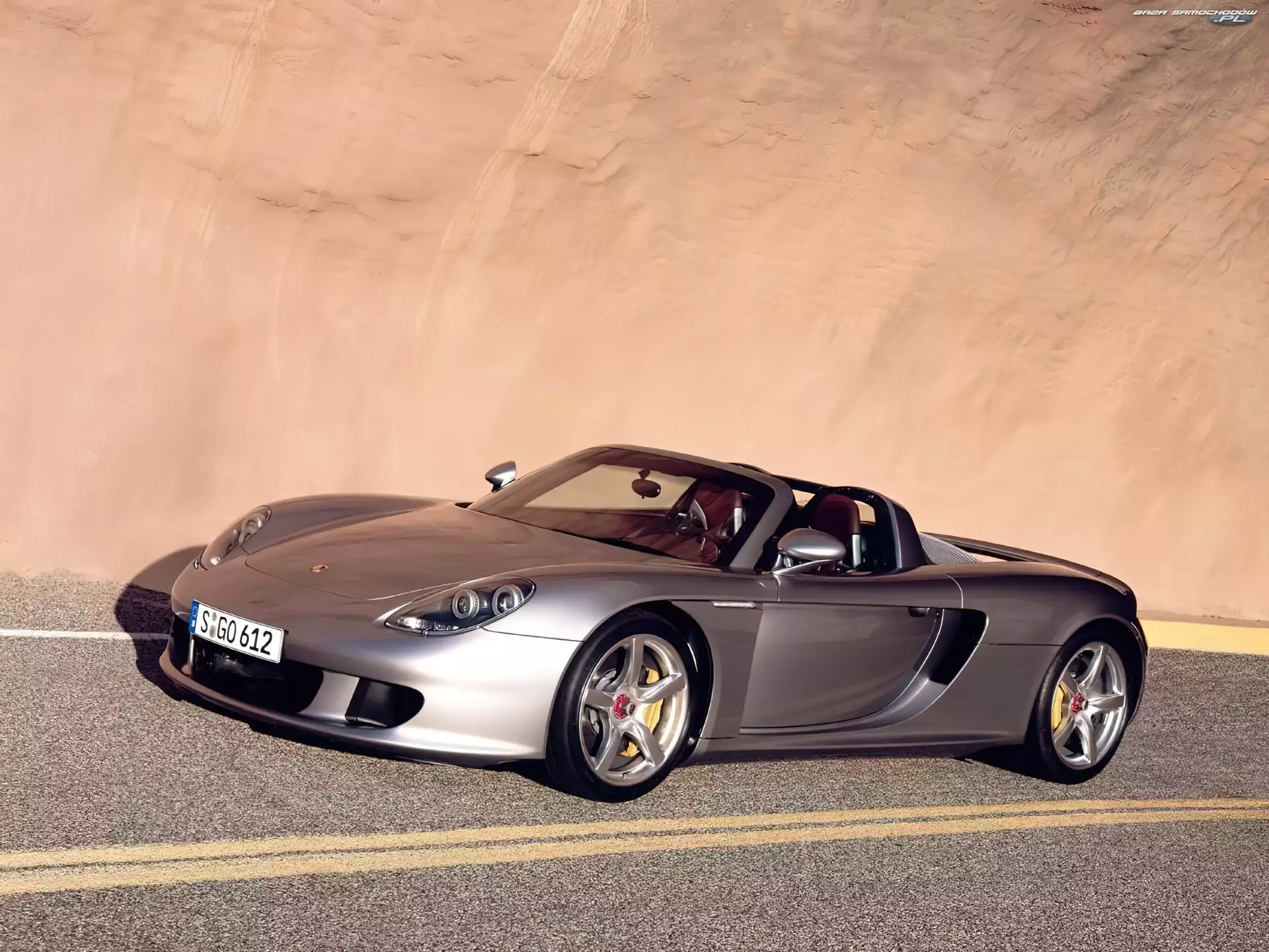 Srebrny, Carrera GT