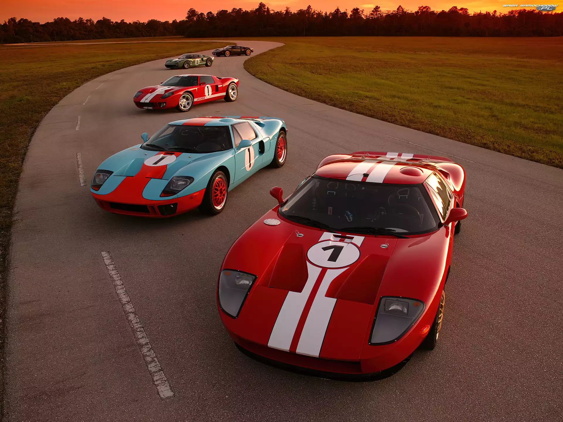 Ford, GT, Nowy, Stary