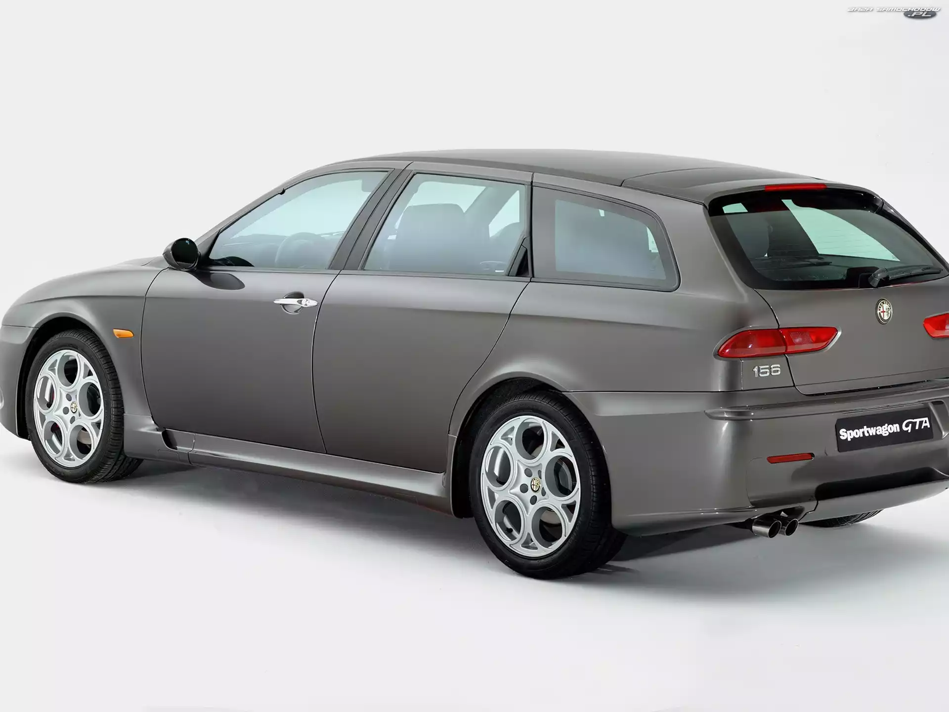 GTA, Szara, Alfa Romeo 156
