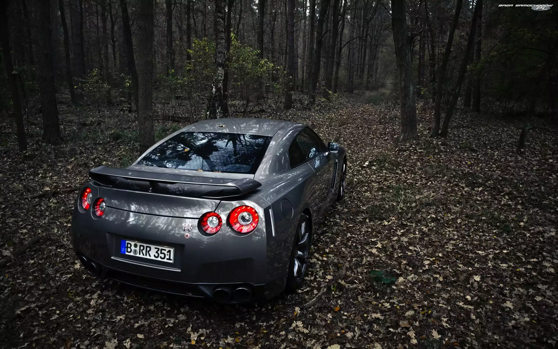 Nissan GTR, Las