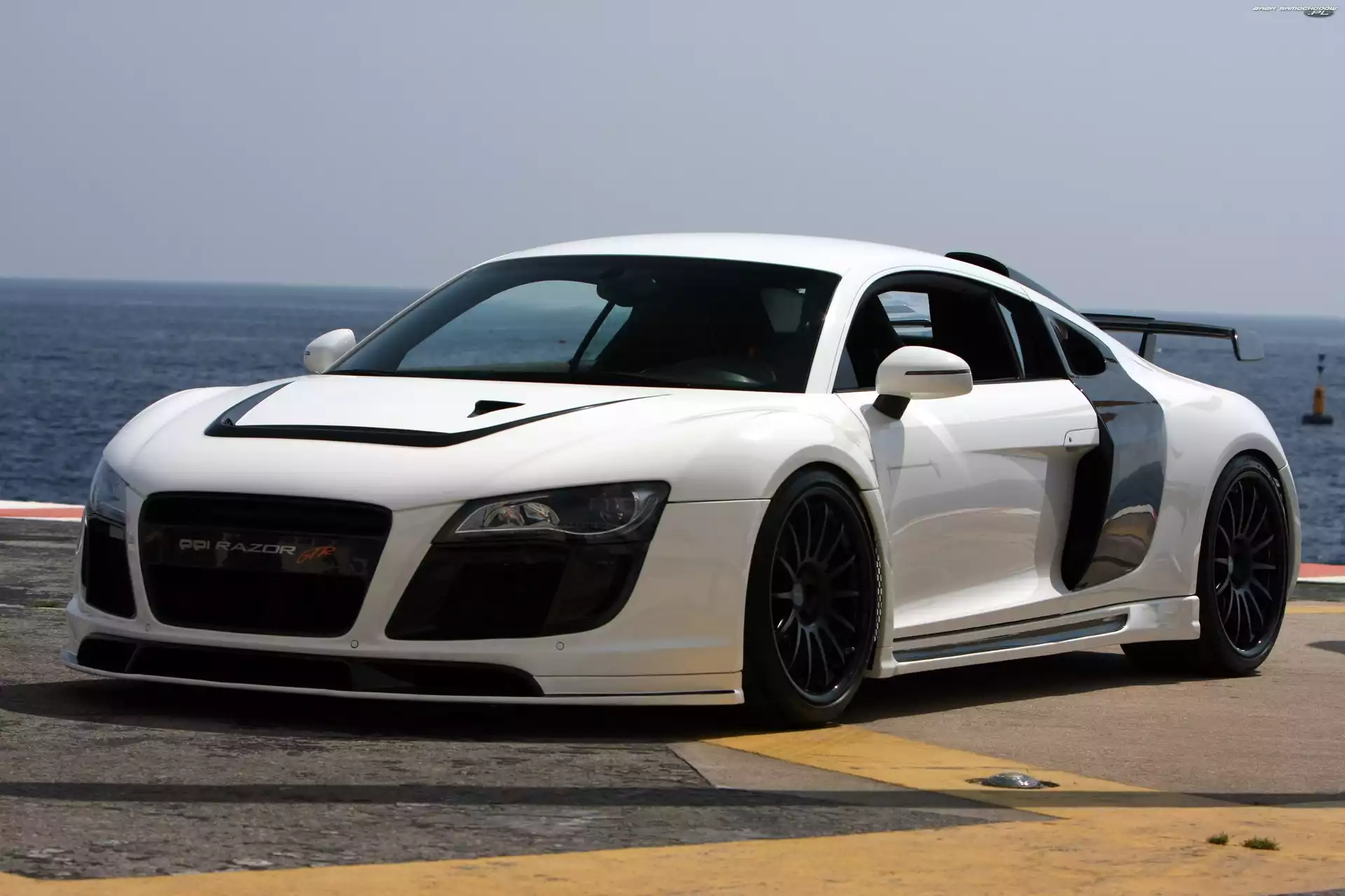 GTR, Audi R8, Razor