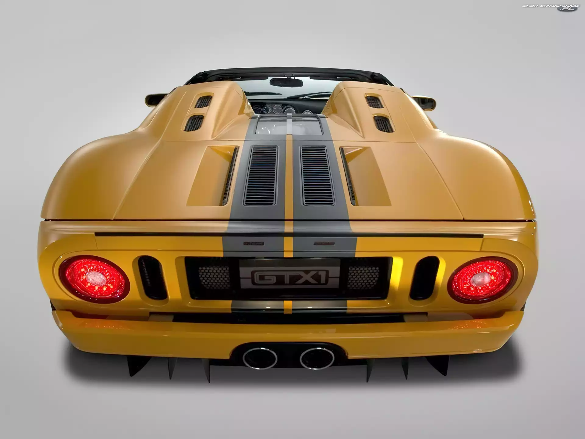 Ford GTX1, Tył