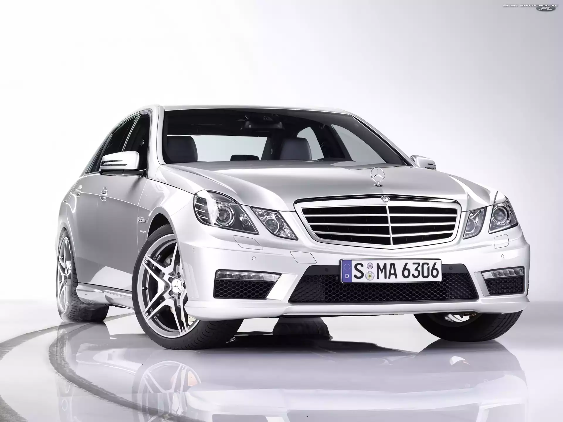 Gwiazda, Mercedes Benz, E63