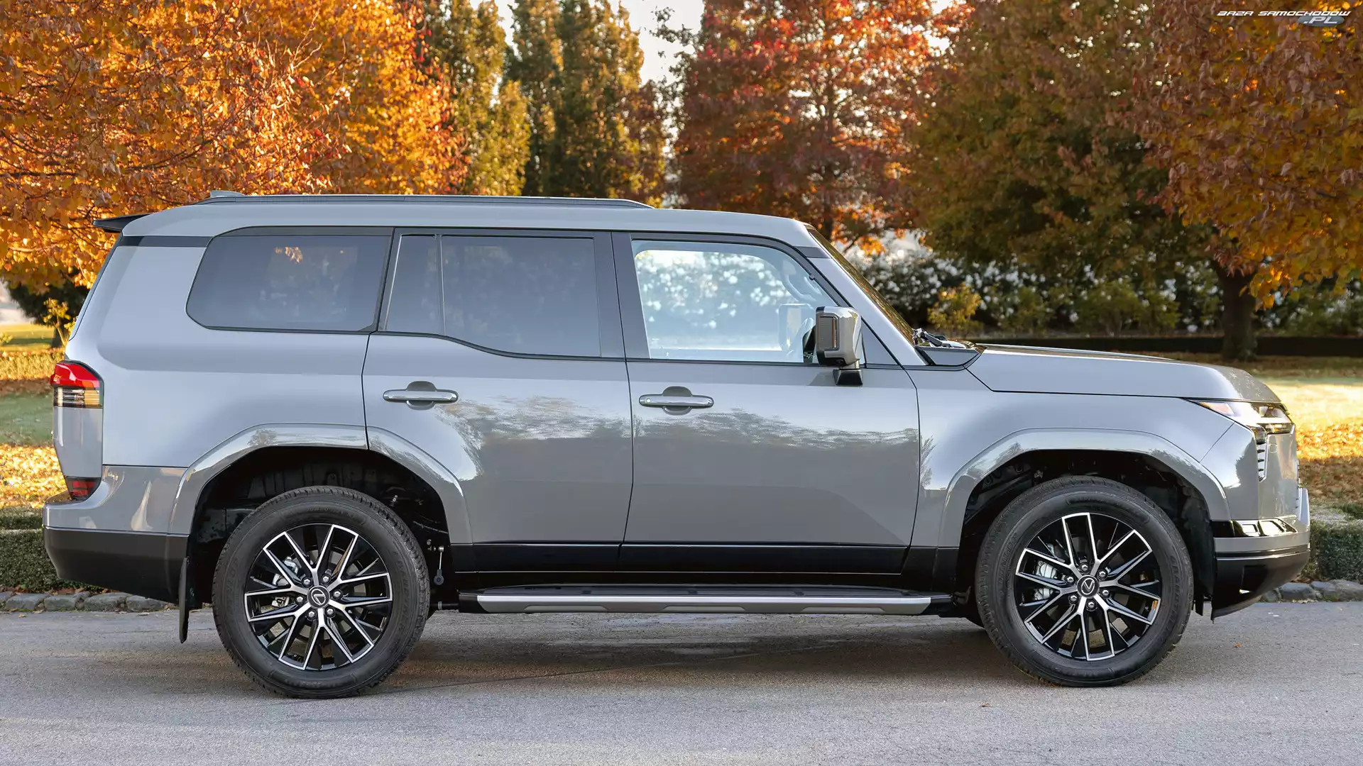 Bok, Popielaty, Lexus GX