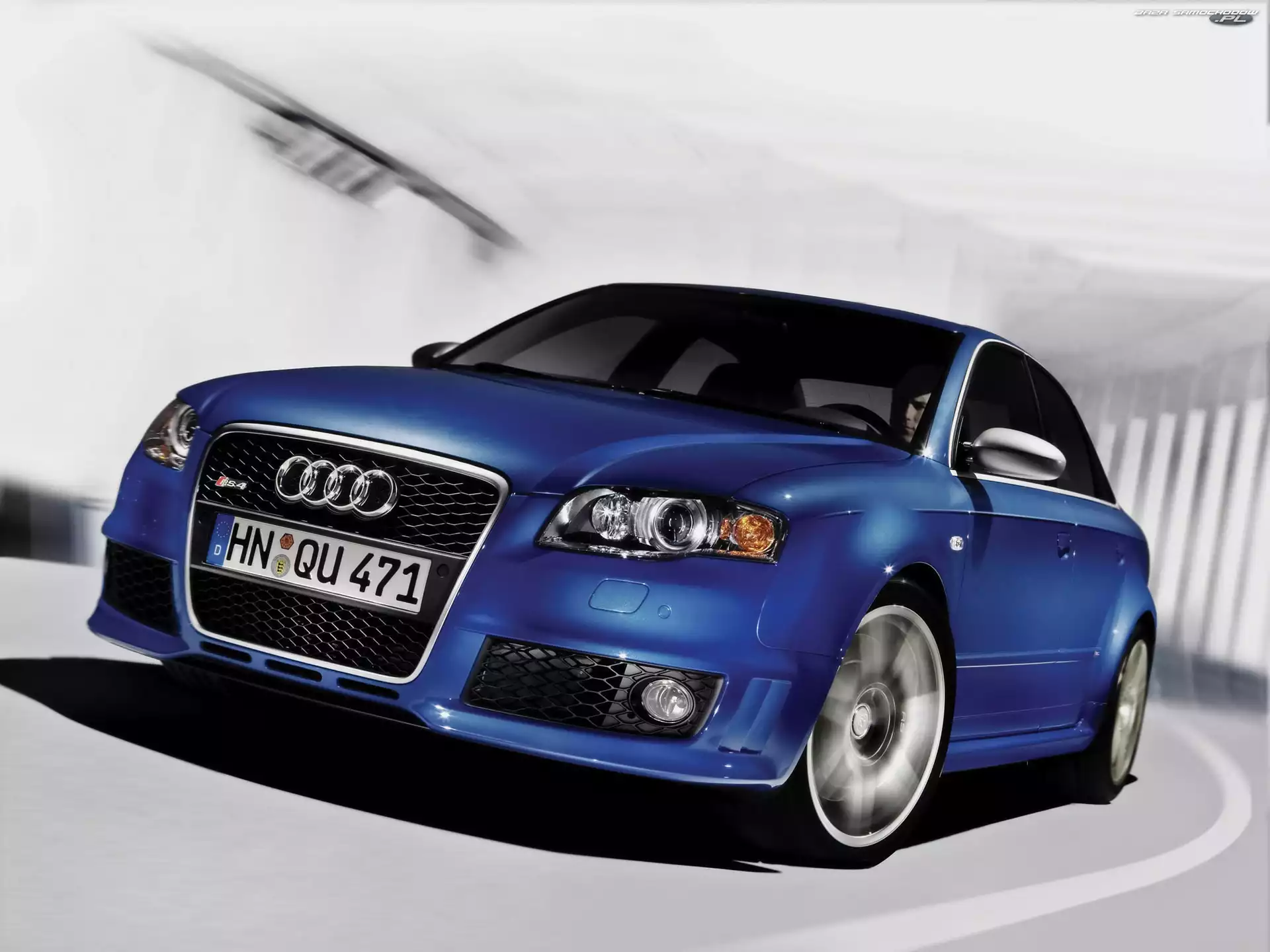 Halogeny, Przód, Audi RS