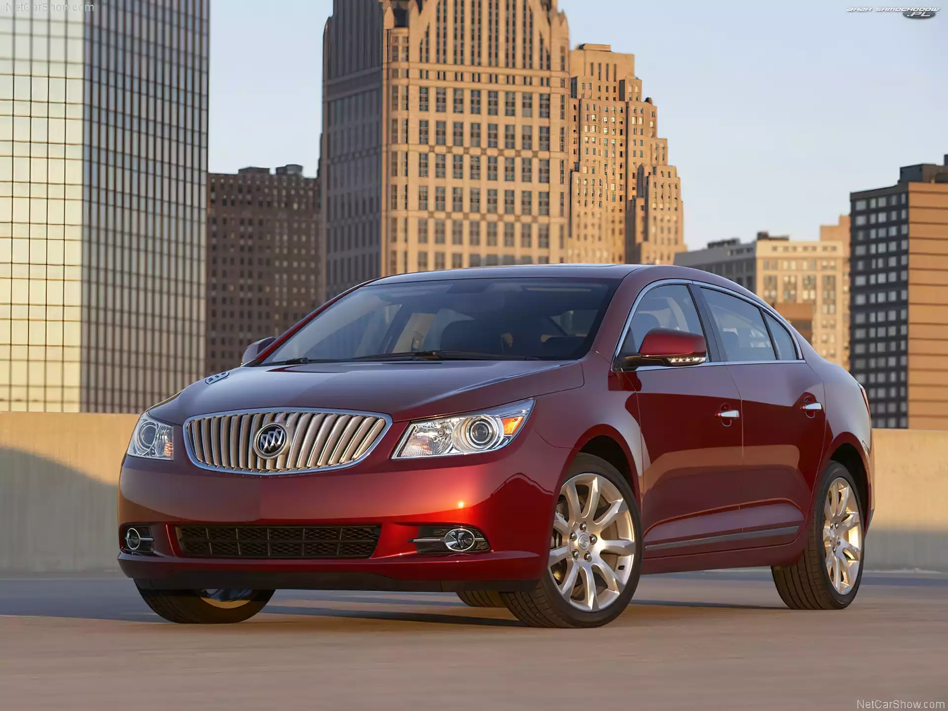 Halogeny, Buick LaCrosse, Reflektory