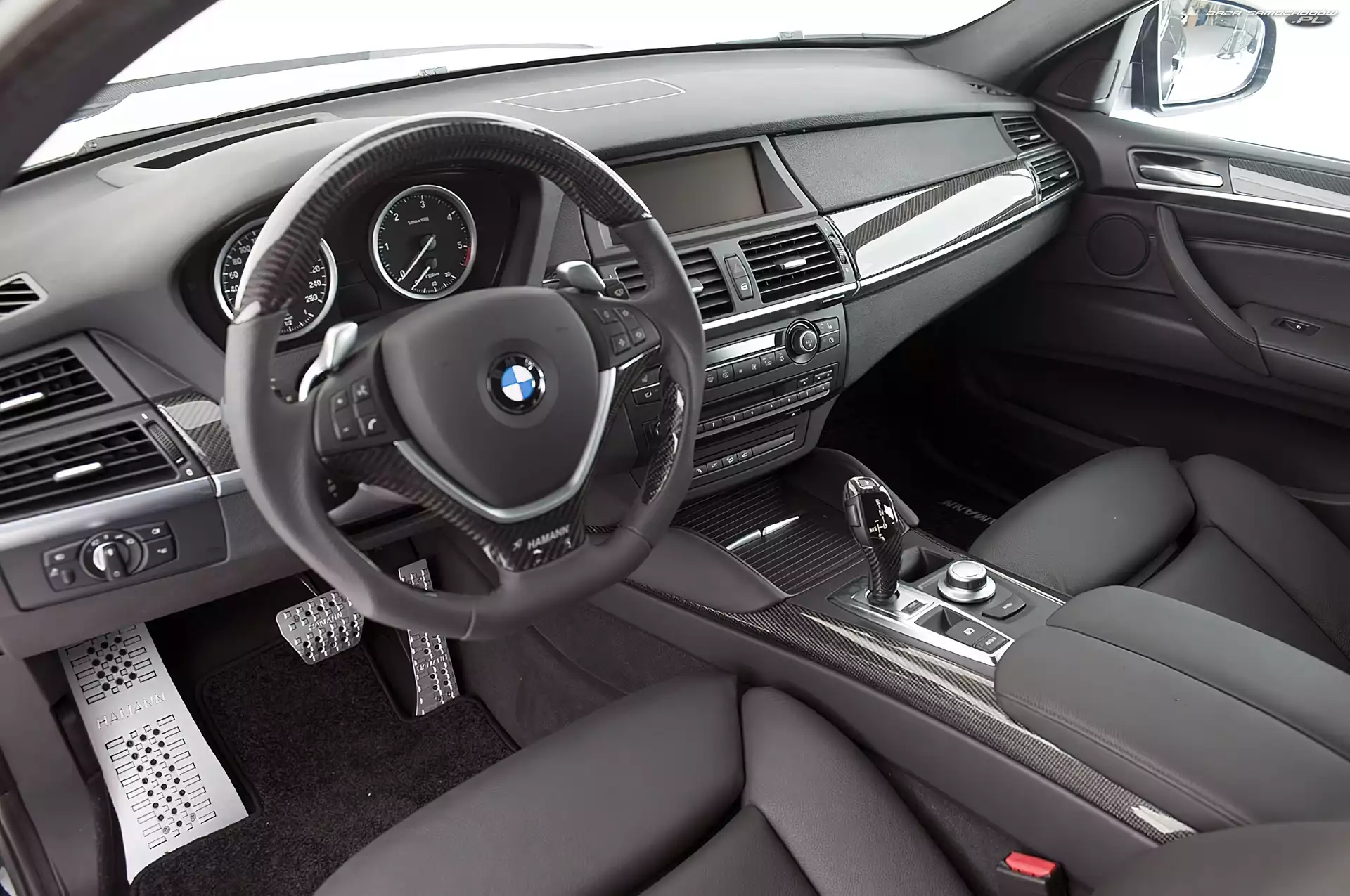 Środek, Hamann, X6