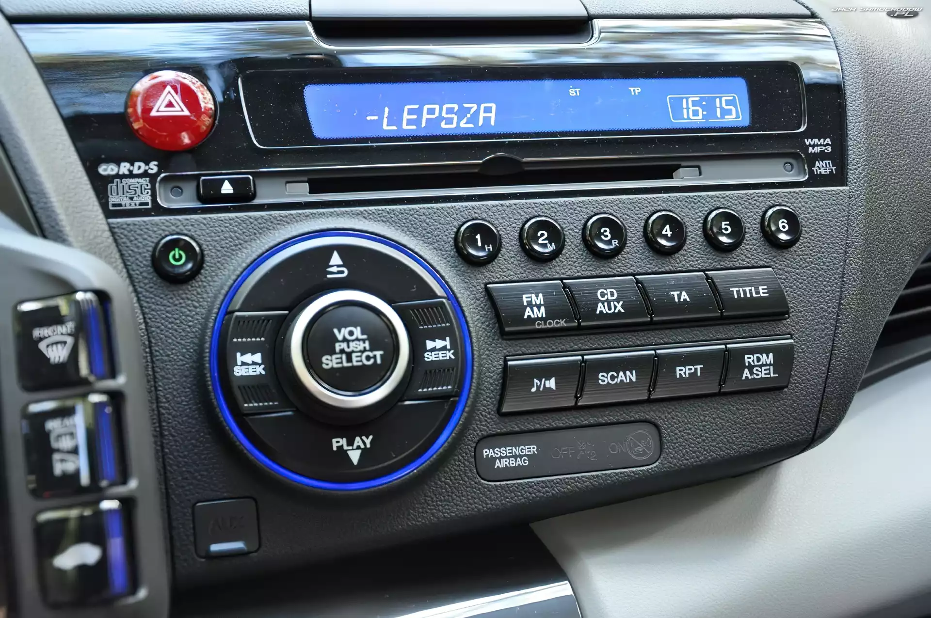 Radio, Honda CR-Z