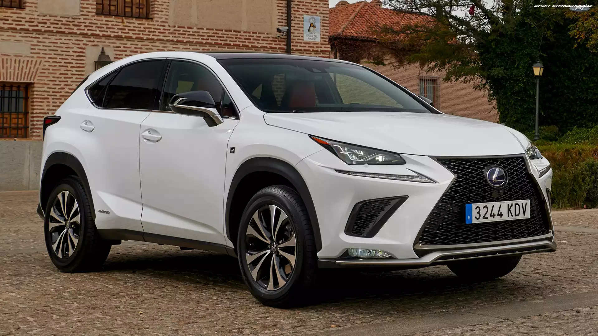2017, Lexus NX Hybrid F Sport