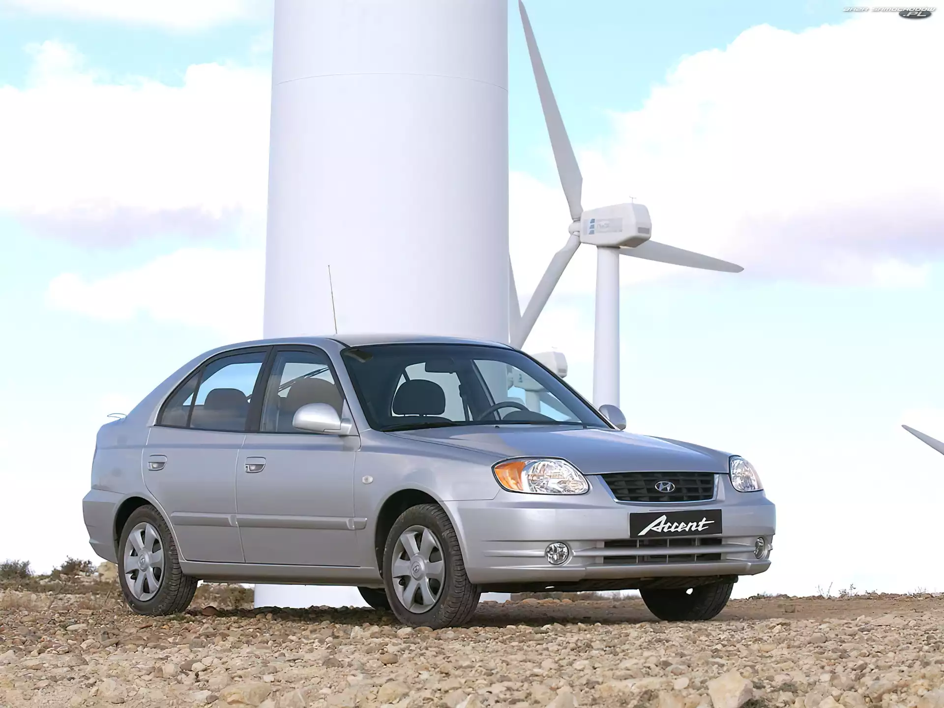 Hyundai Accent, Srebrny