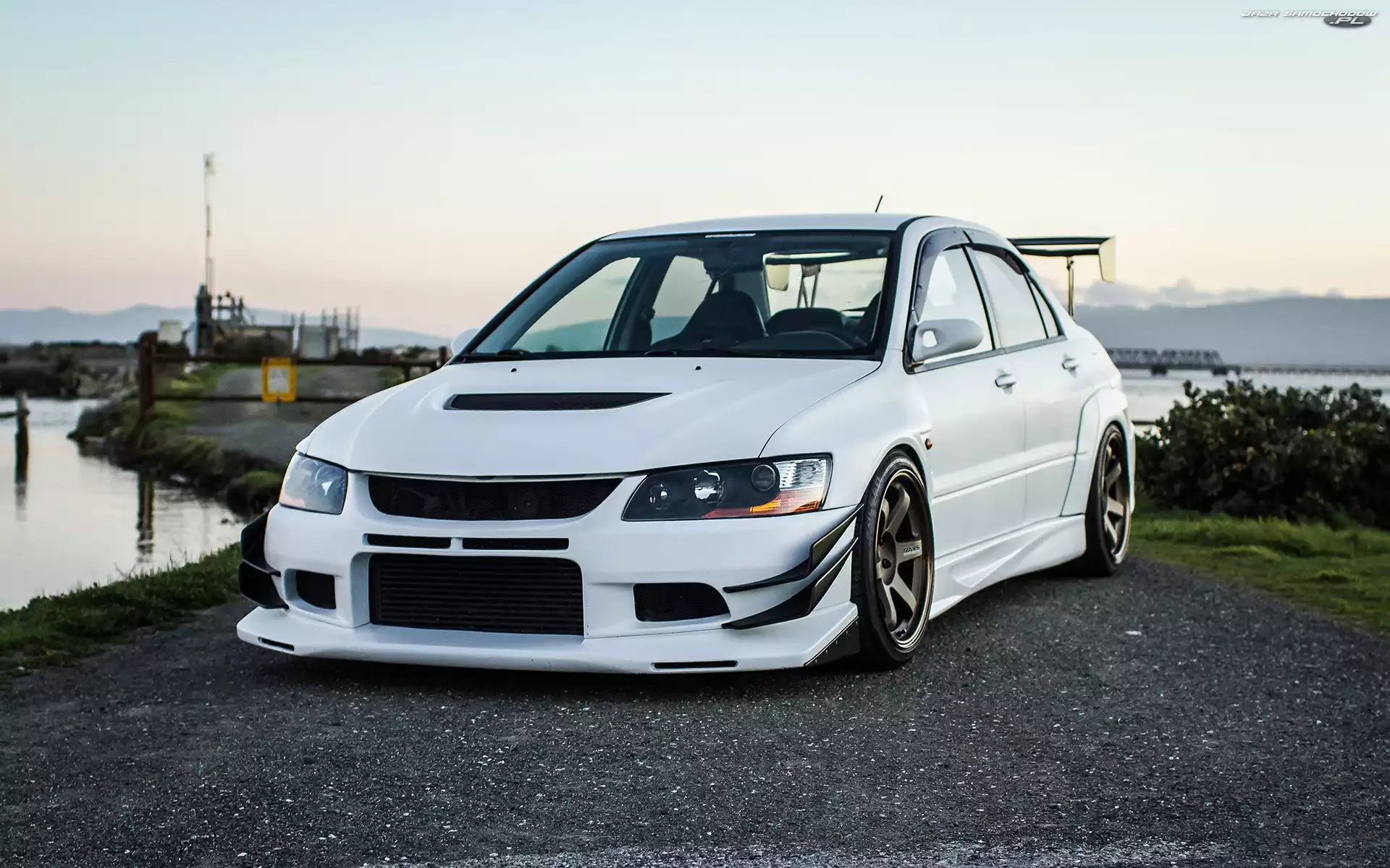 IX, Samochód, Mitsubishi Lancer
