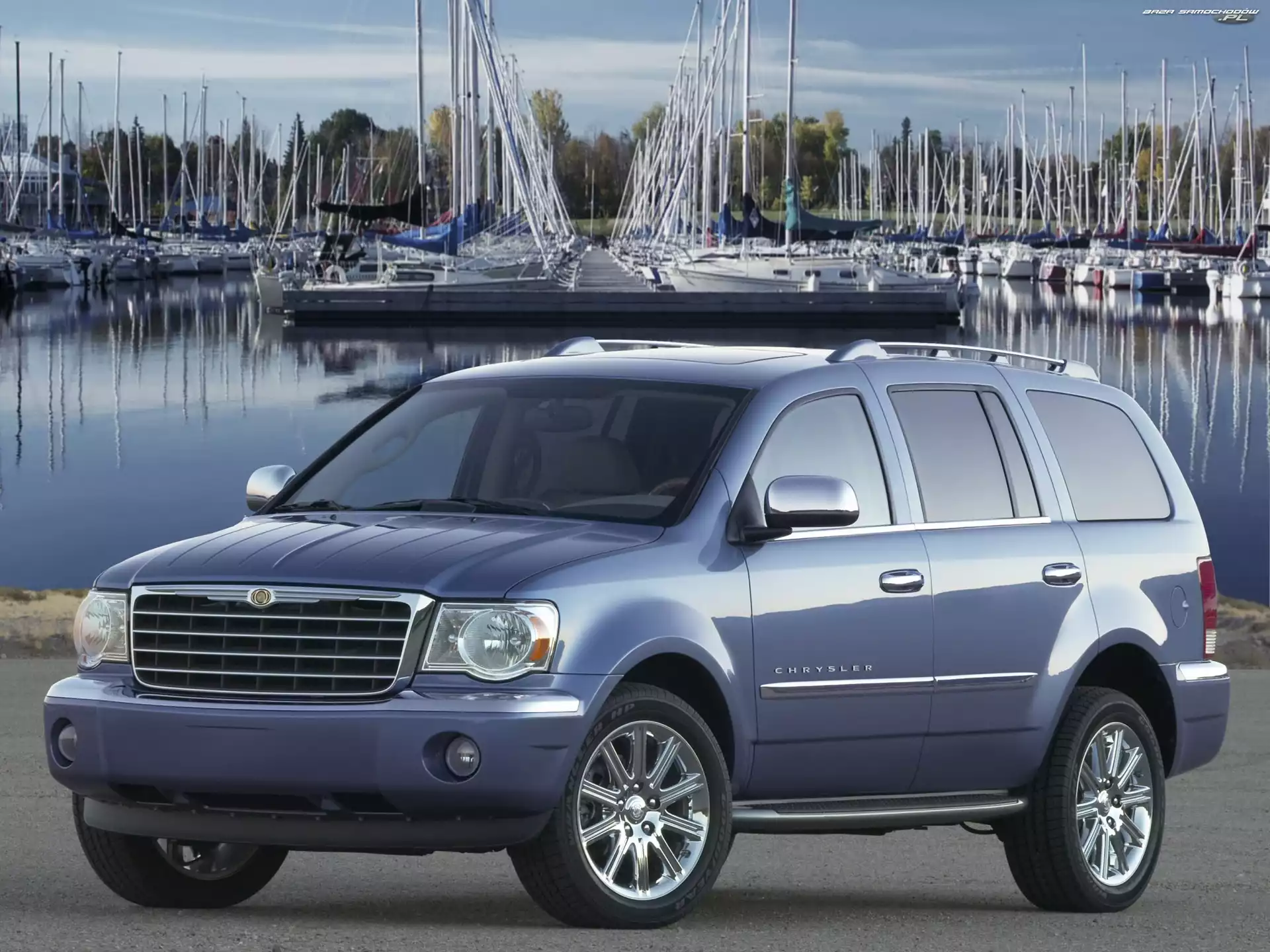 Jachty, Chrysler Aspen, Marina