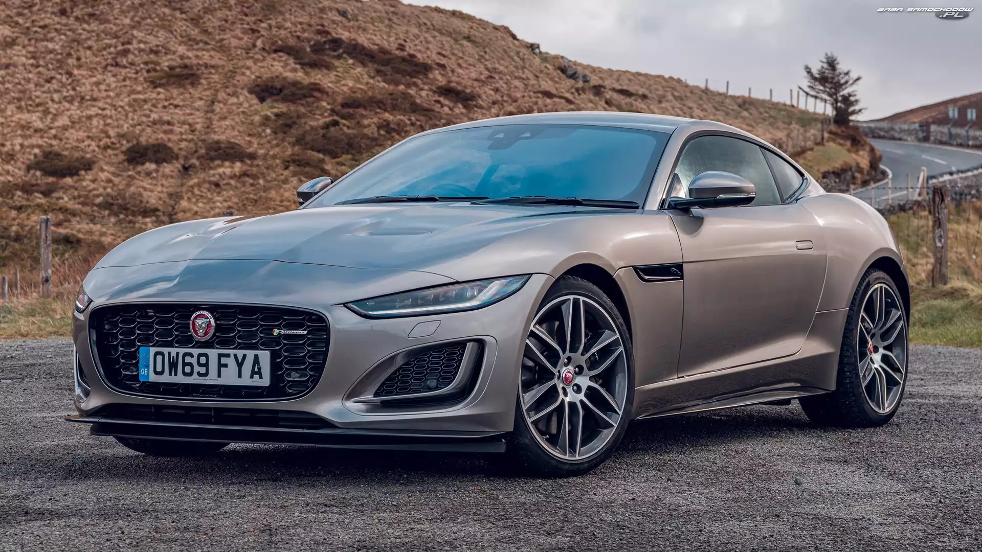 Jaguar F-Type, Coupe
