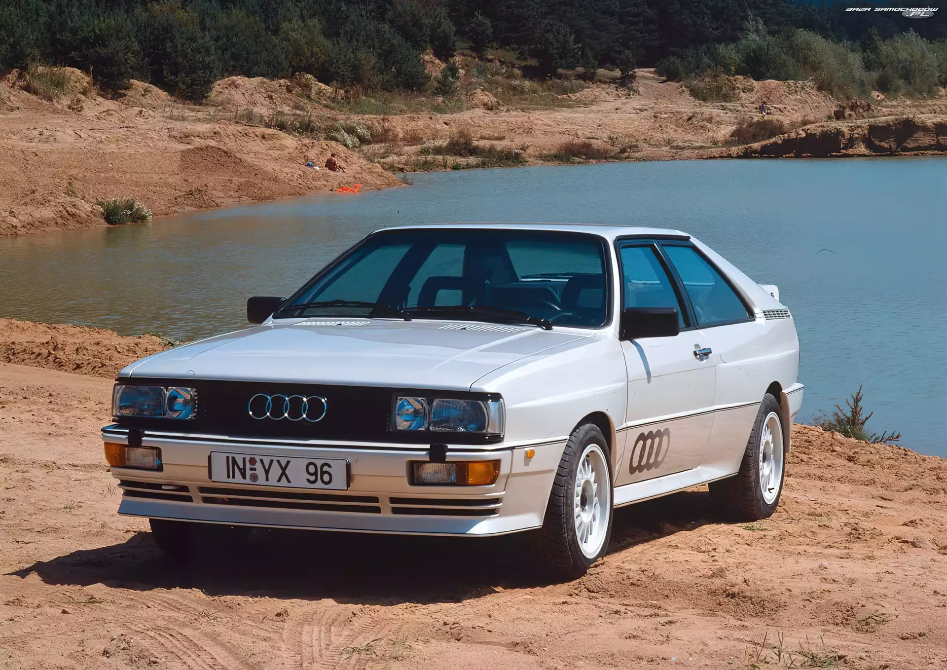 Jezioro, Przód, Audi GT