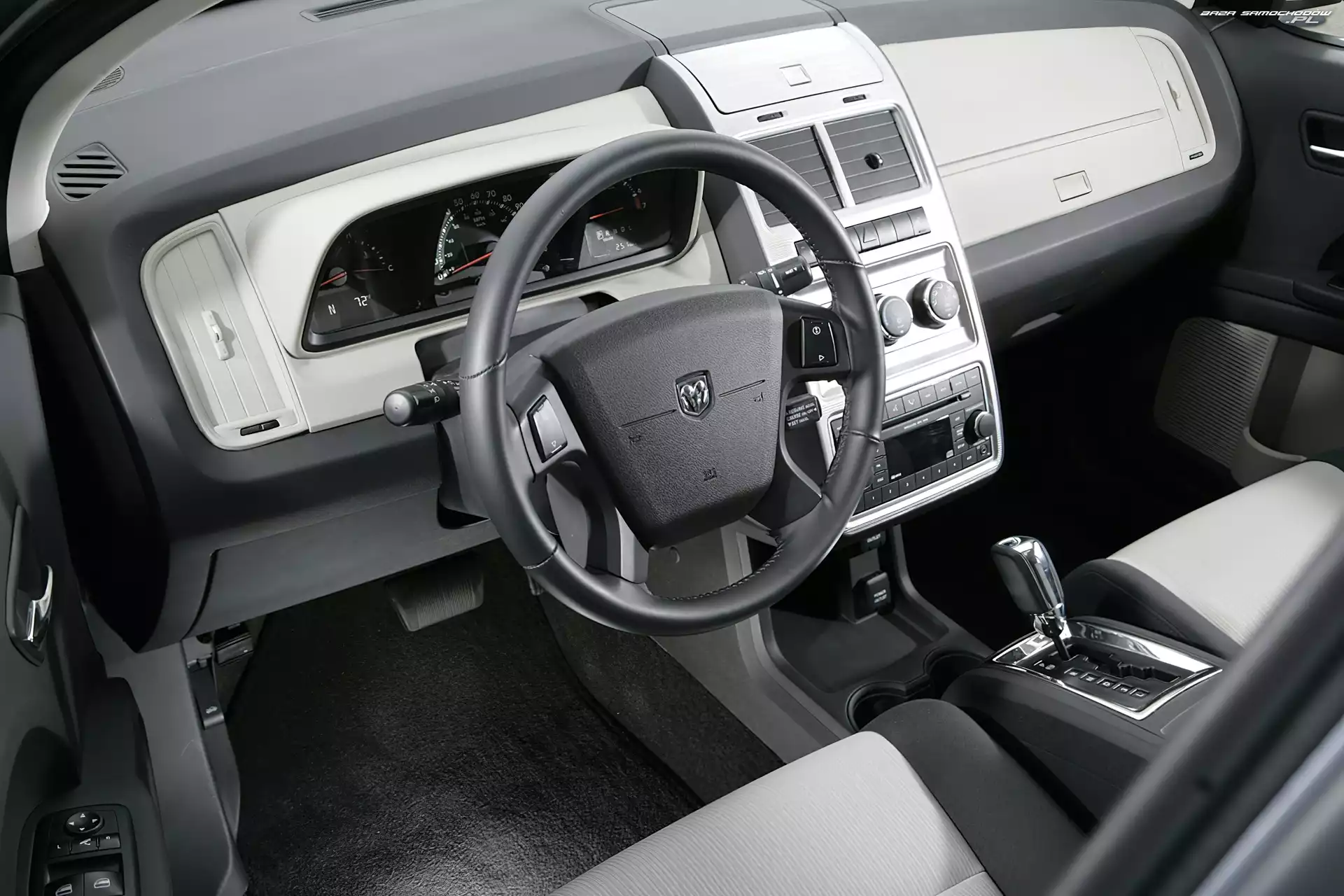 Kierownica, Dodge Journey
